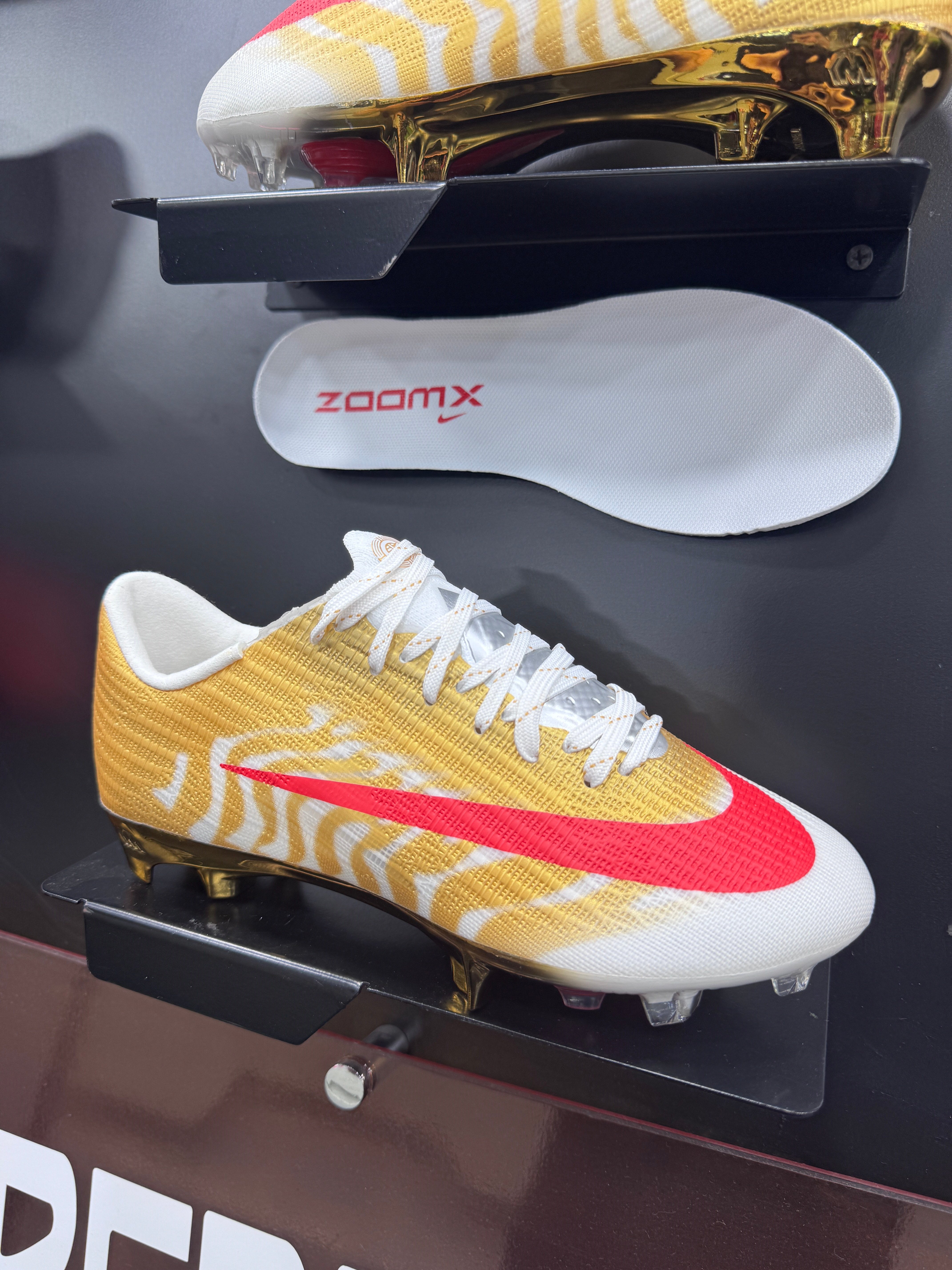 Mercurial Elit 
