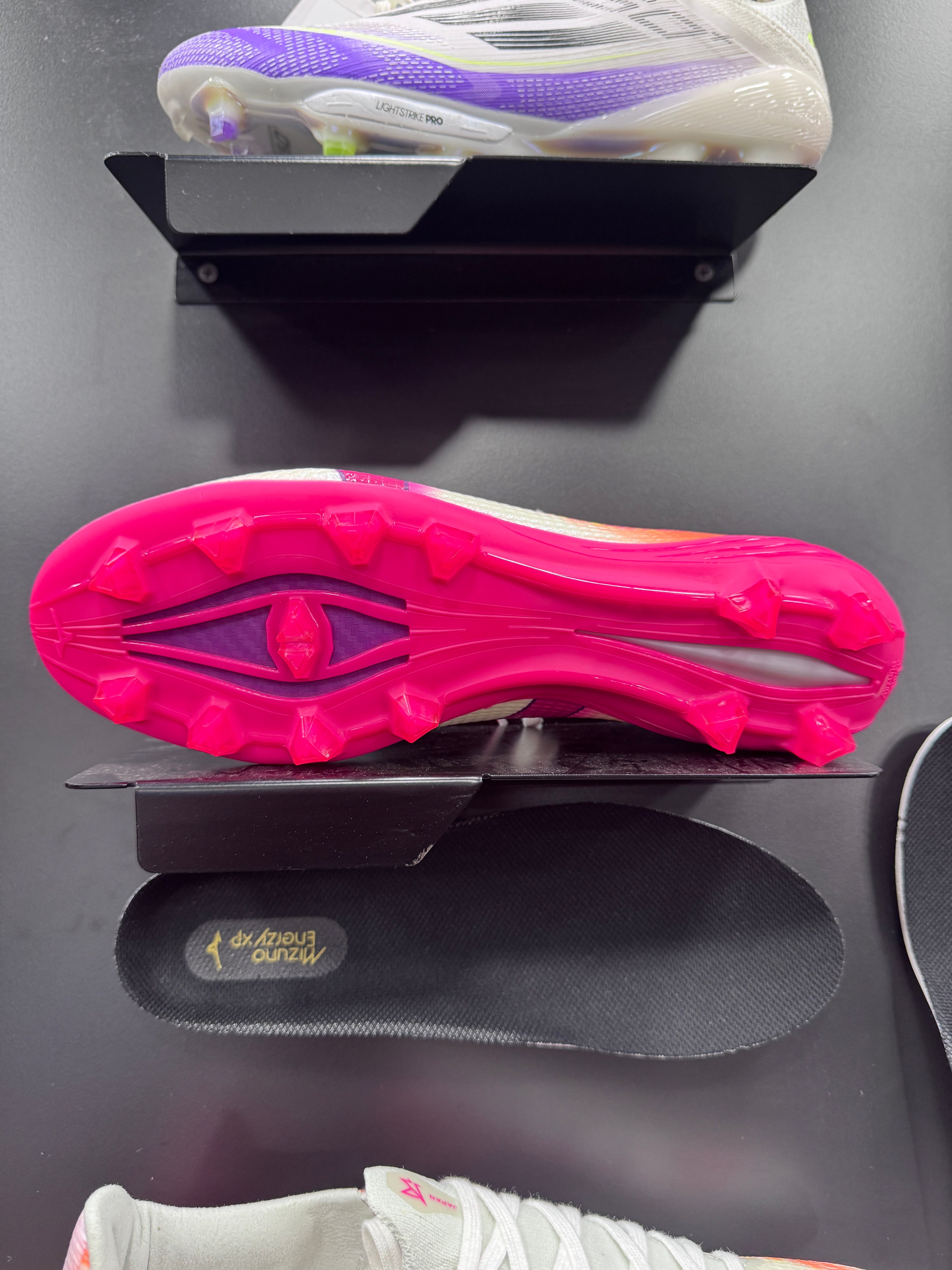 Mizuno Alpha 3