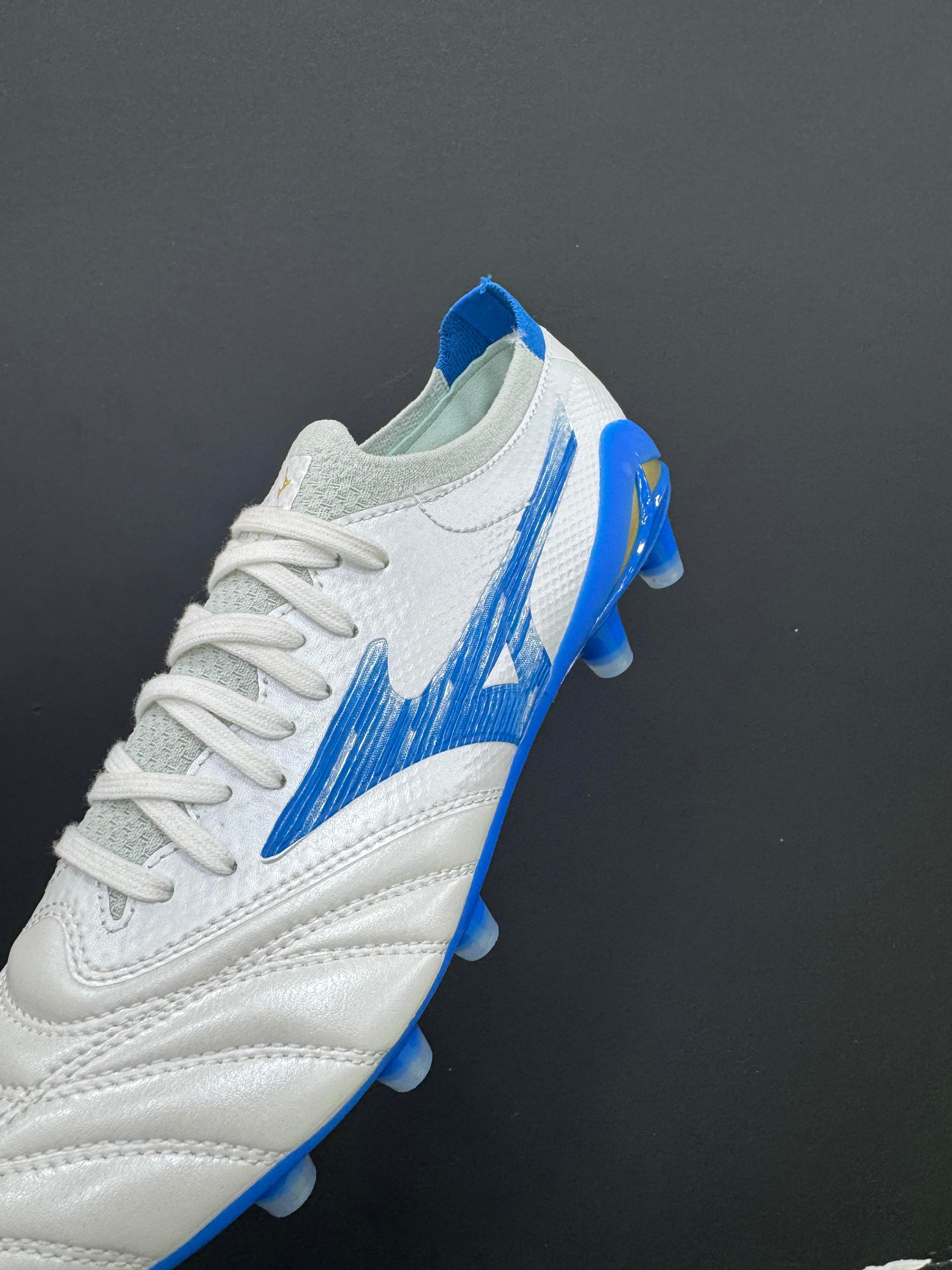 Mizuno Alpha Elit