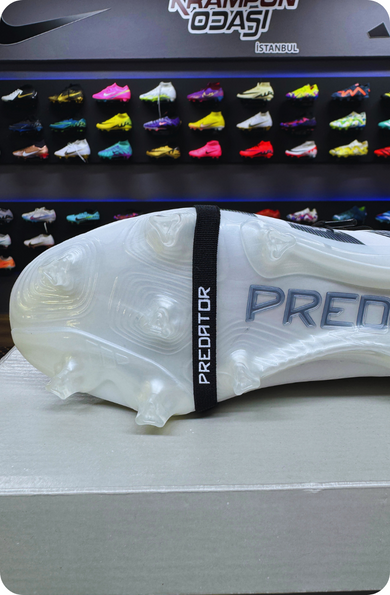 Predator Elite Foldover Beyaz