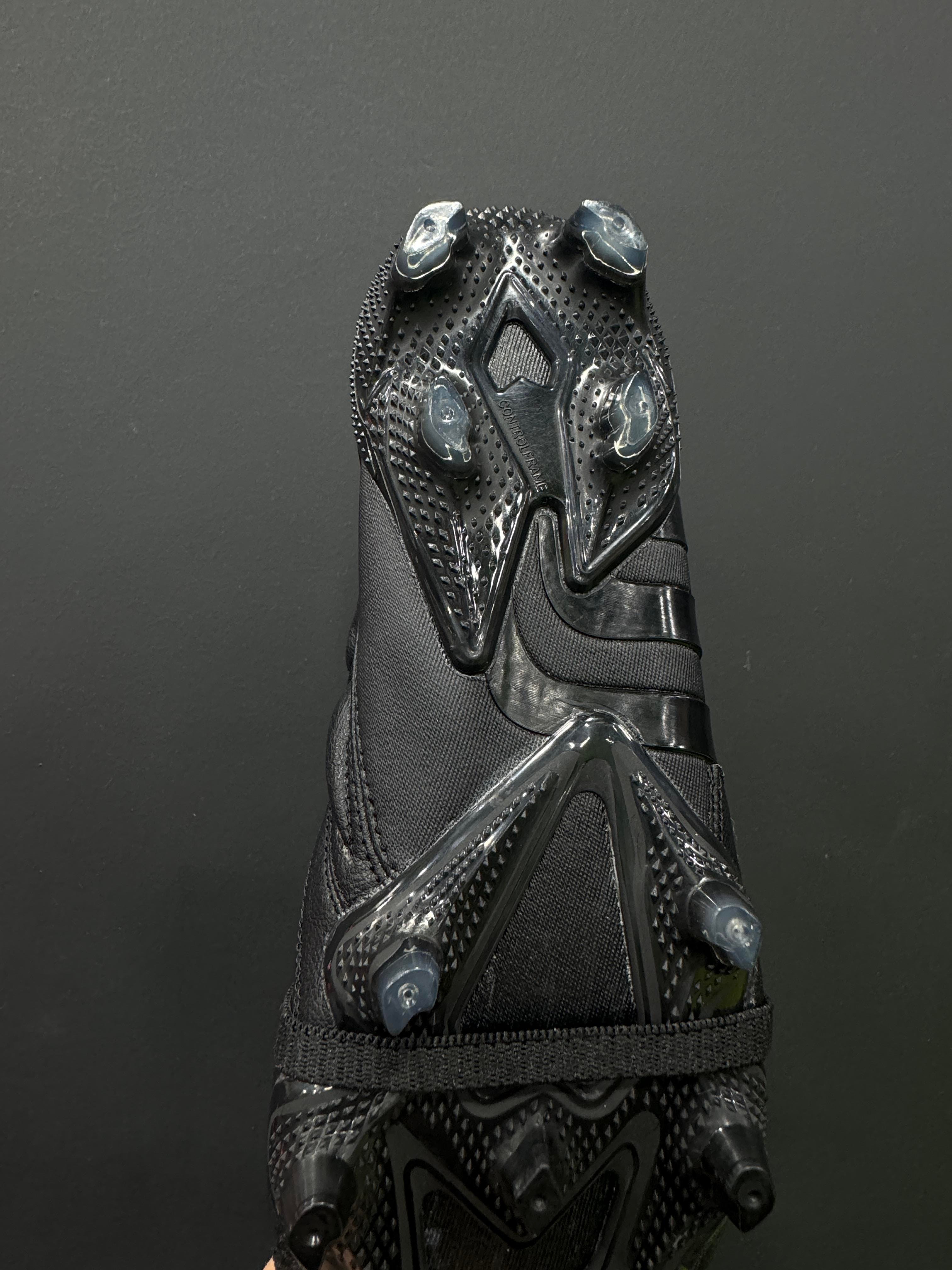 Predator Foldover Tongue FG