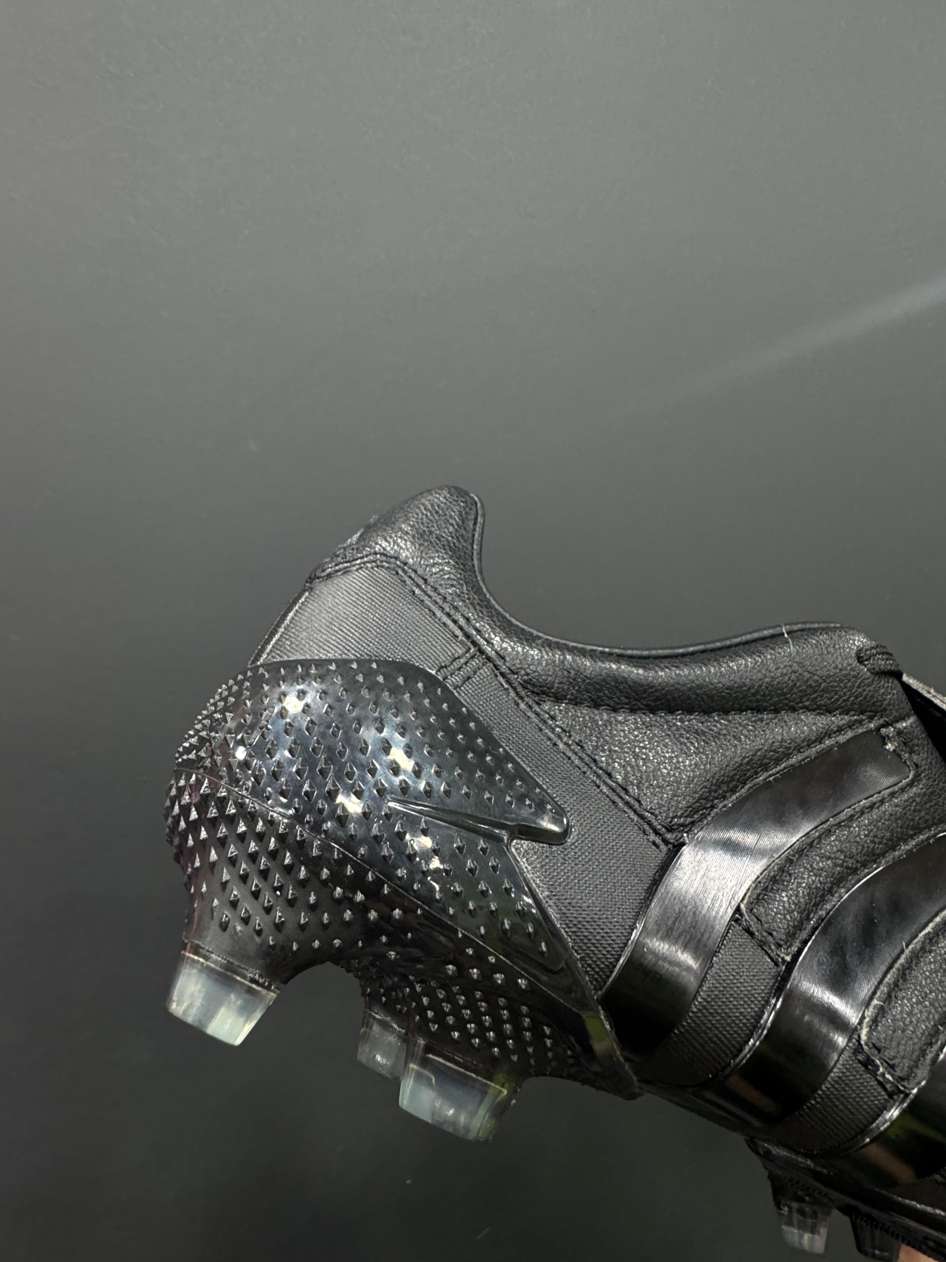 Predator Foldover Tongue FG