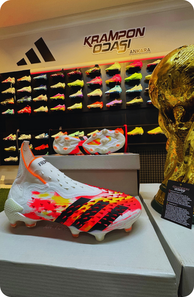 Predator Freak Elit