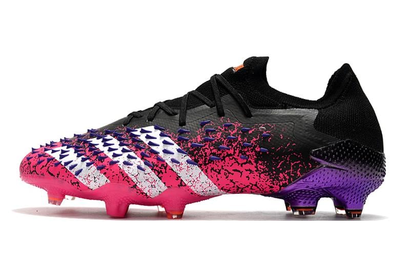 Predator Freak Low FG