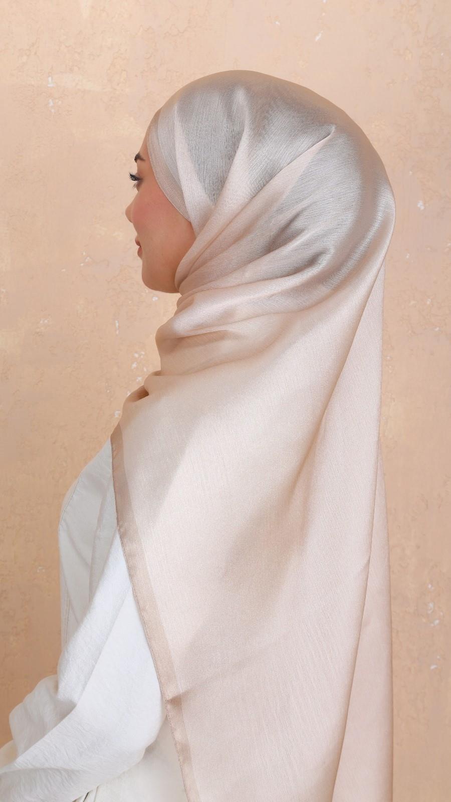 Locella İdol İpek Şal Bej-43