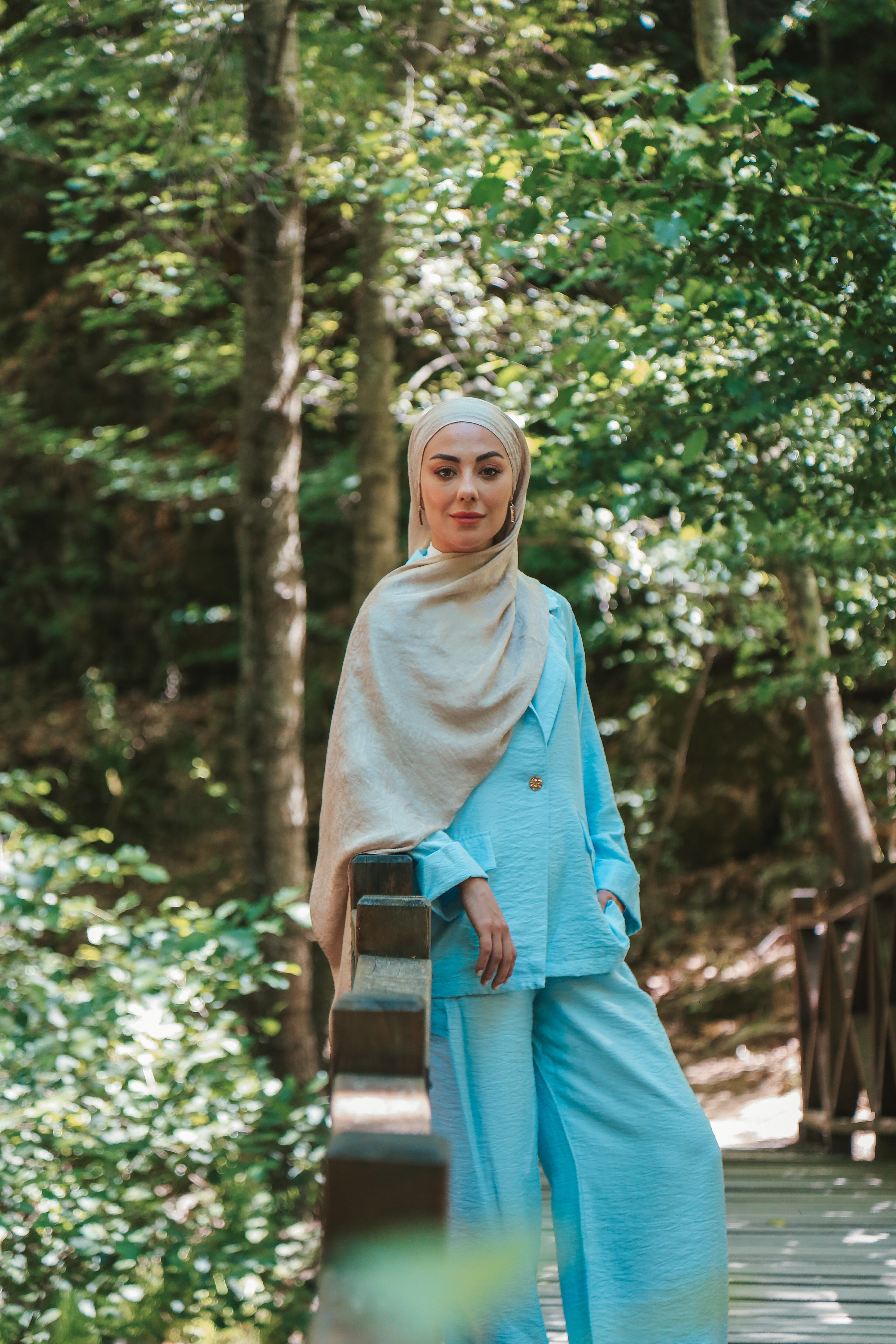 Locella Jakar Şal Kum Beji
