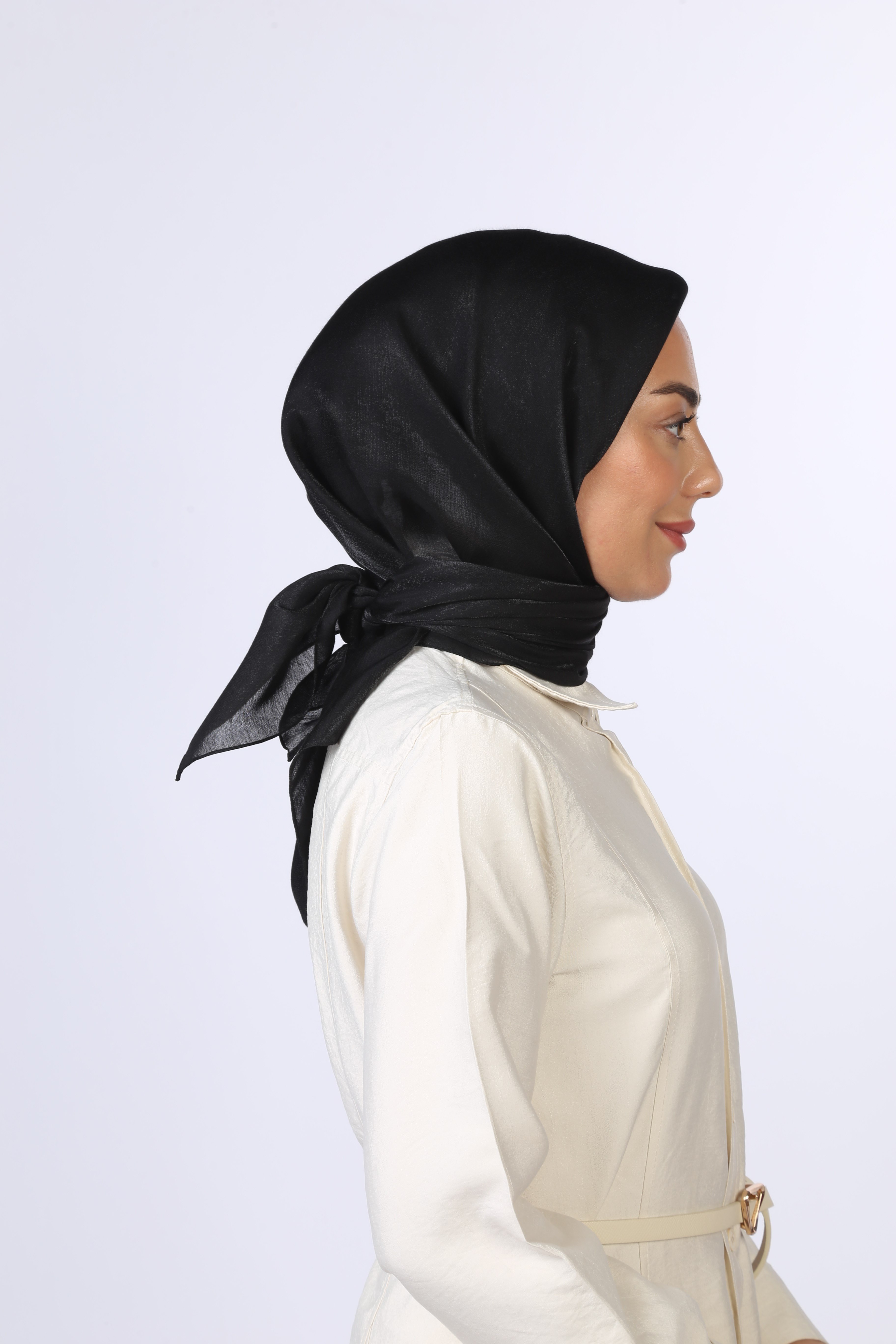 Locella Kehribar Eşarp Siyah