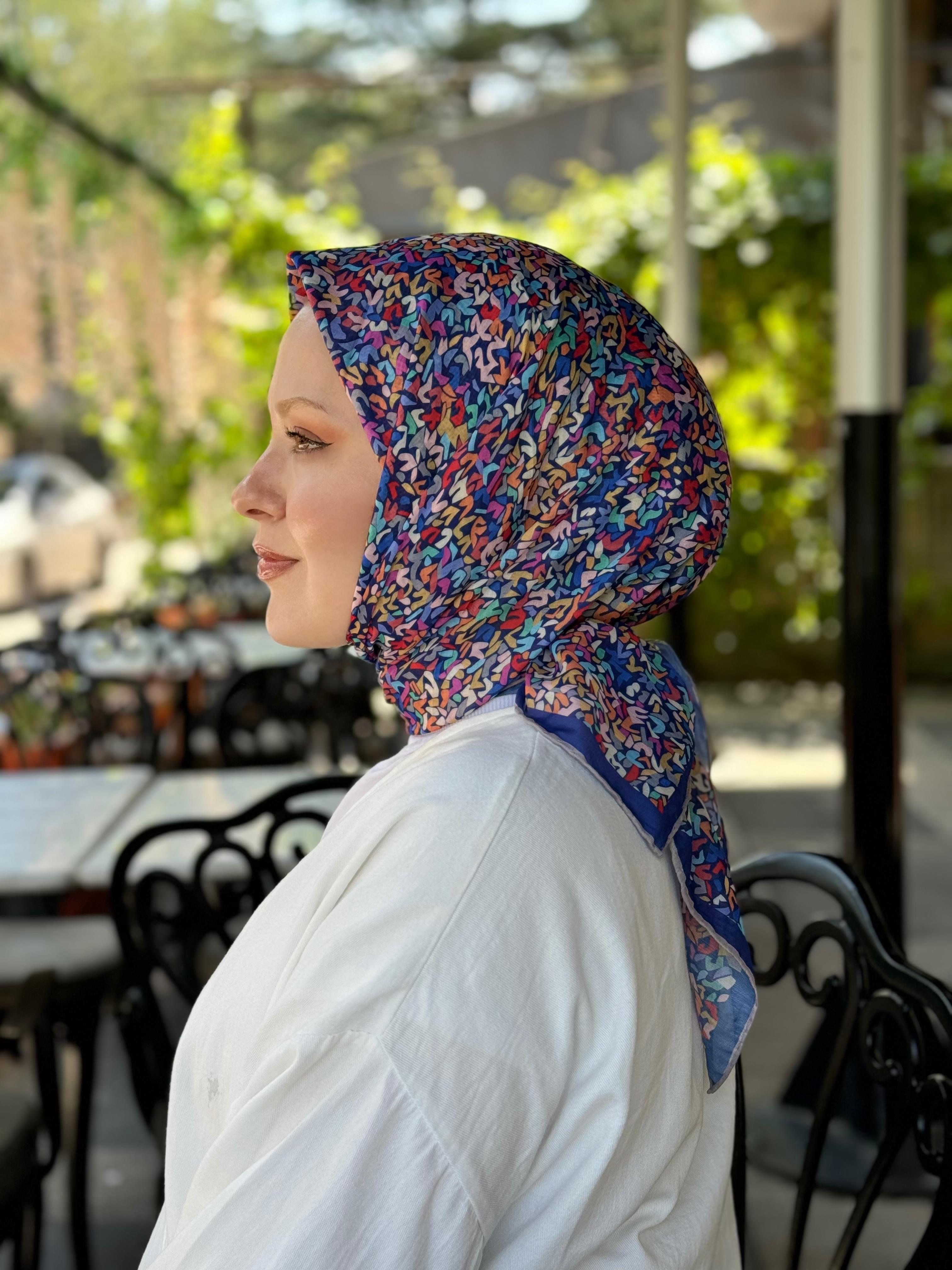 Locella Nilüfer Eşarp