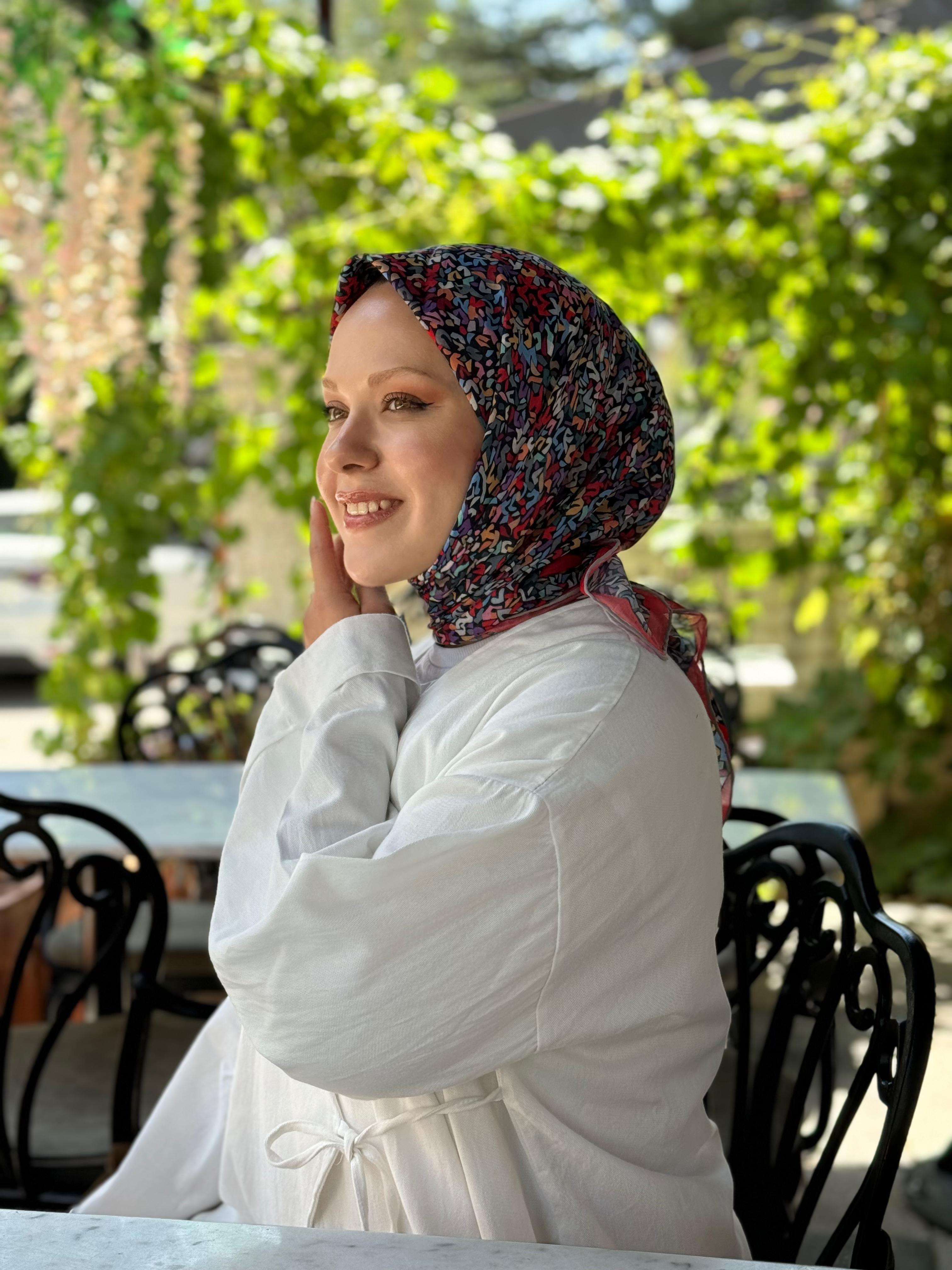 Locella Nilüfer Eşarp