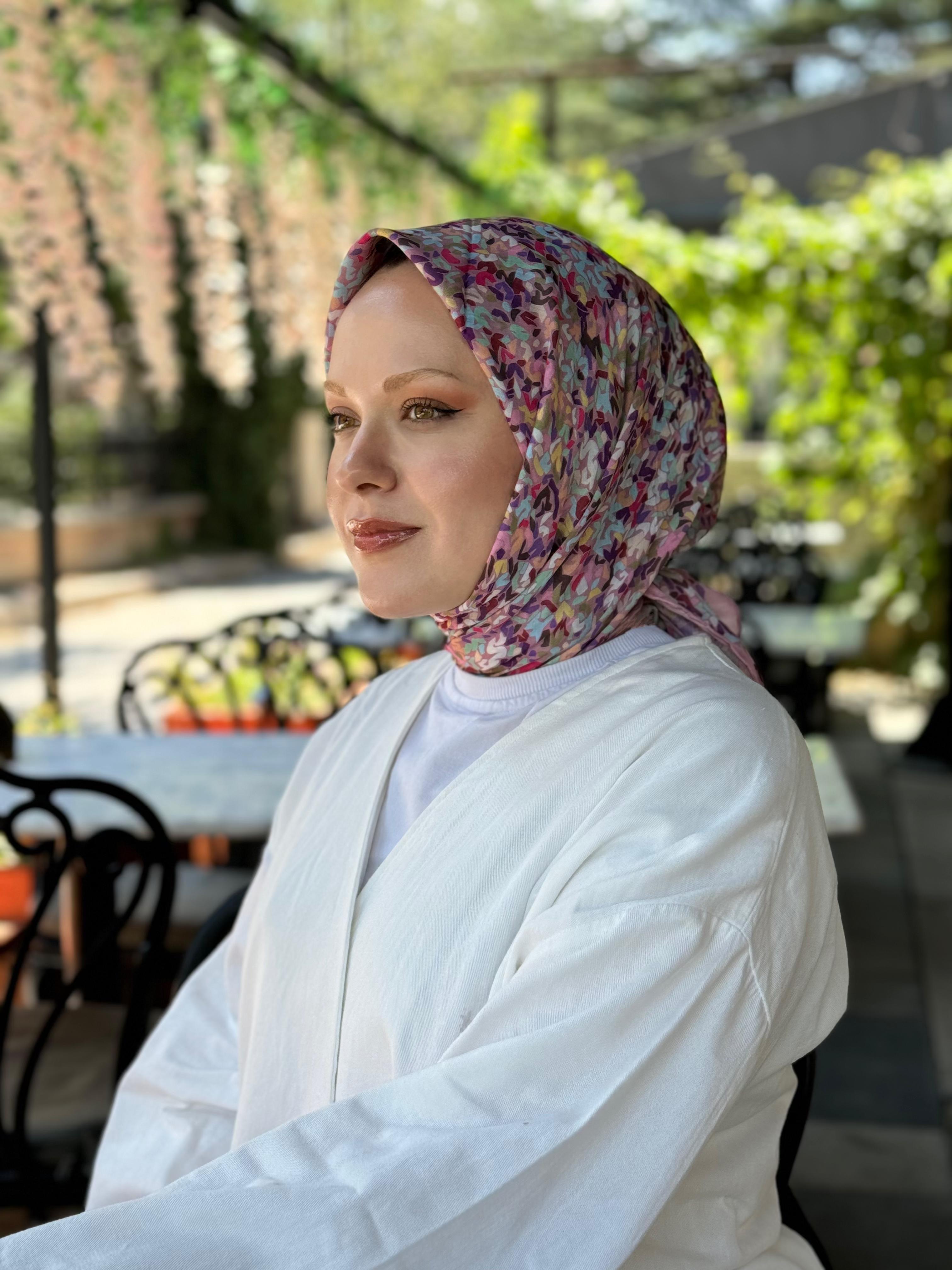 Locella Nilüfer Eşarp