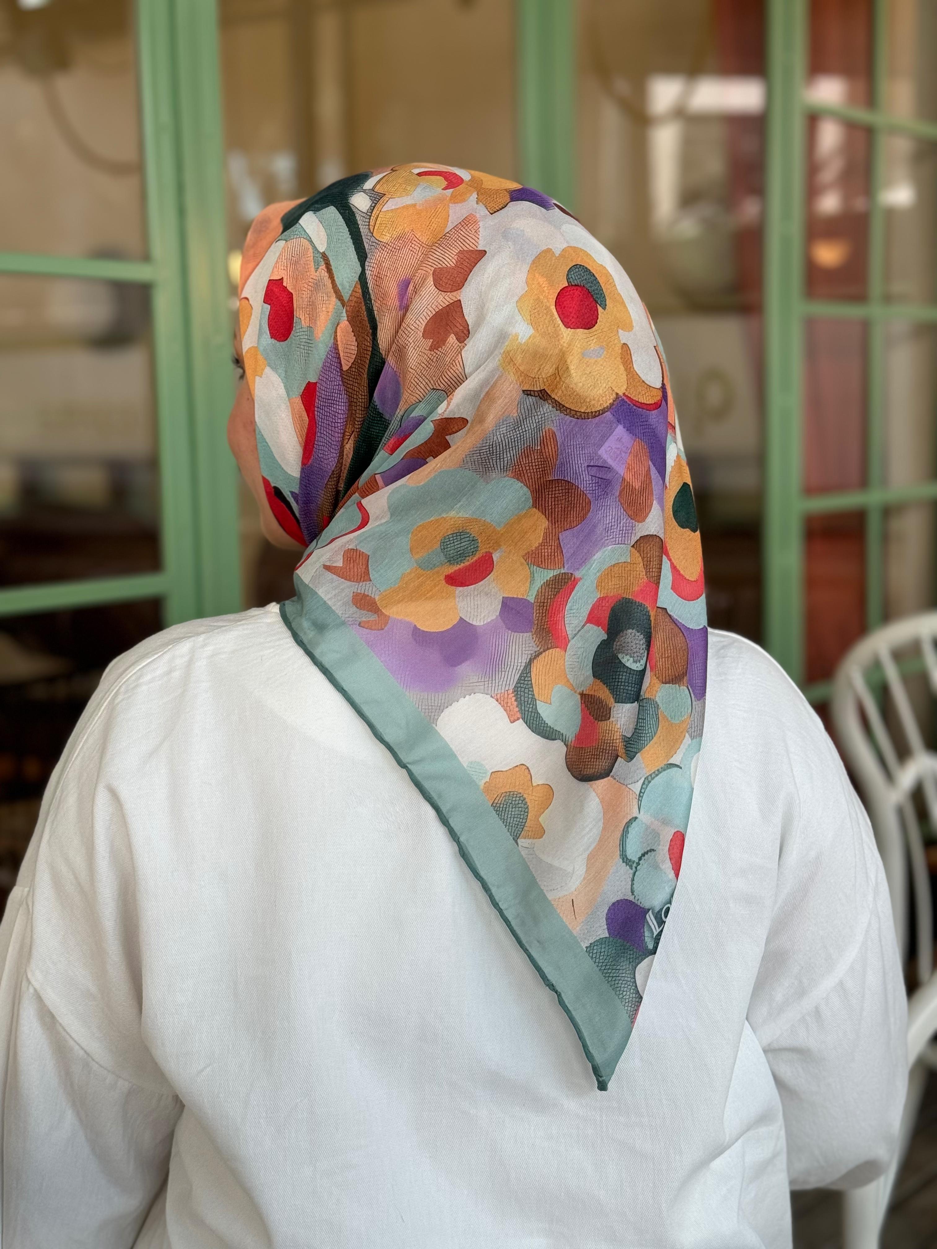 Locella Nilüfer Eşarp