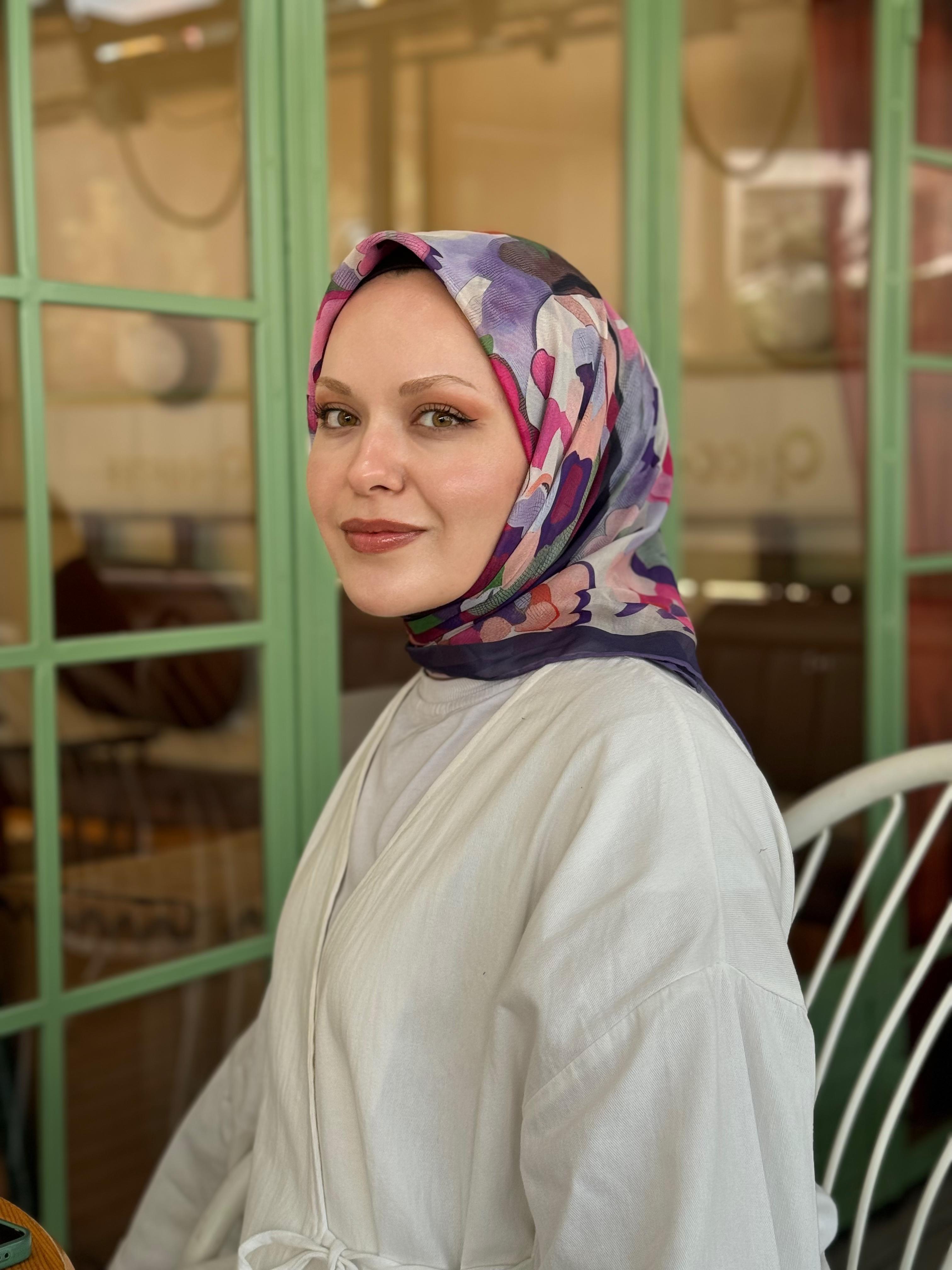 Locella Nilüfer Eşarp