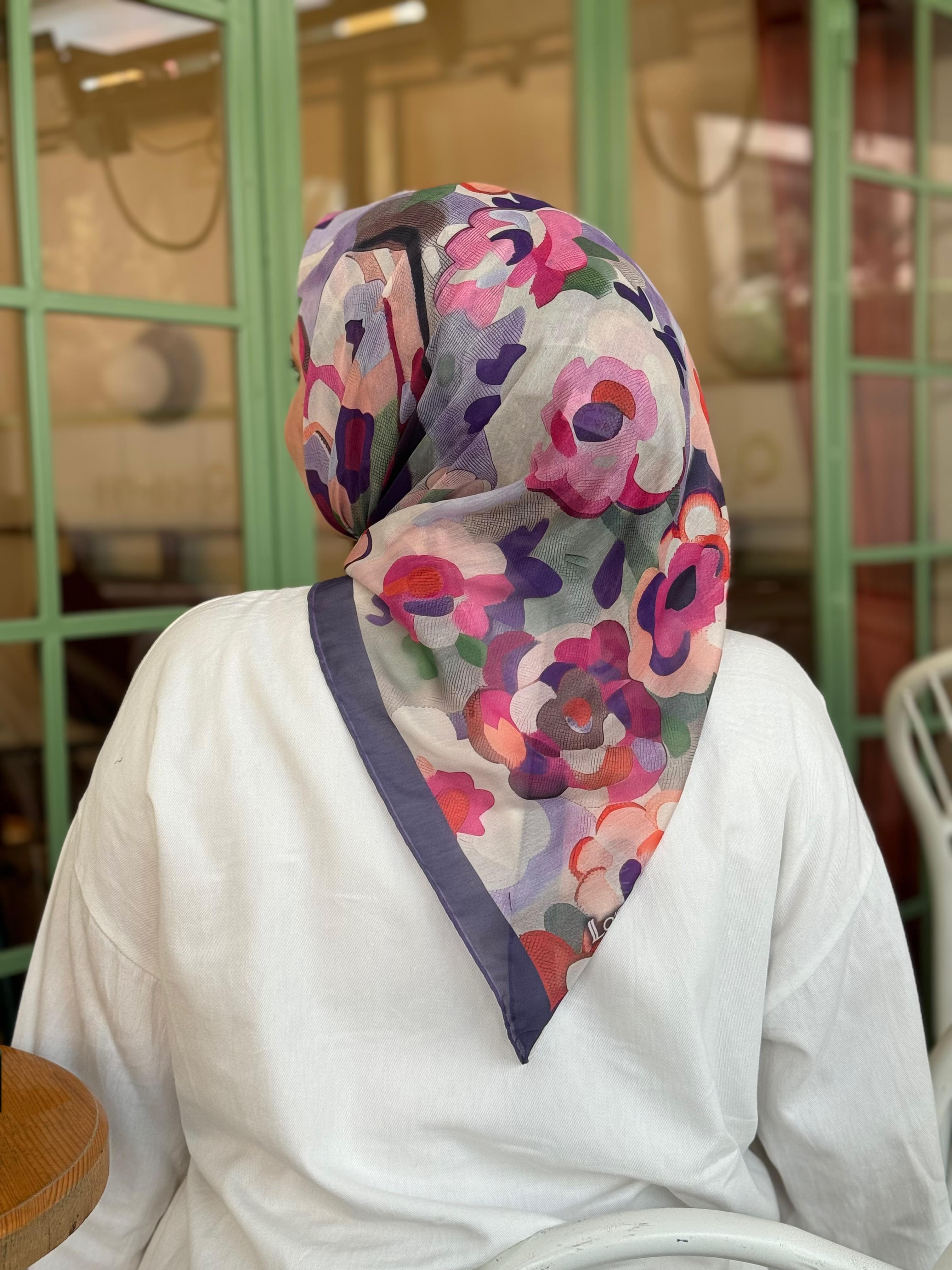 Locella Nilüfer Eşarp