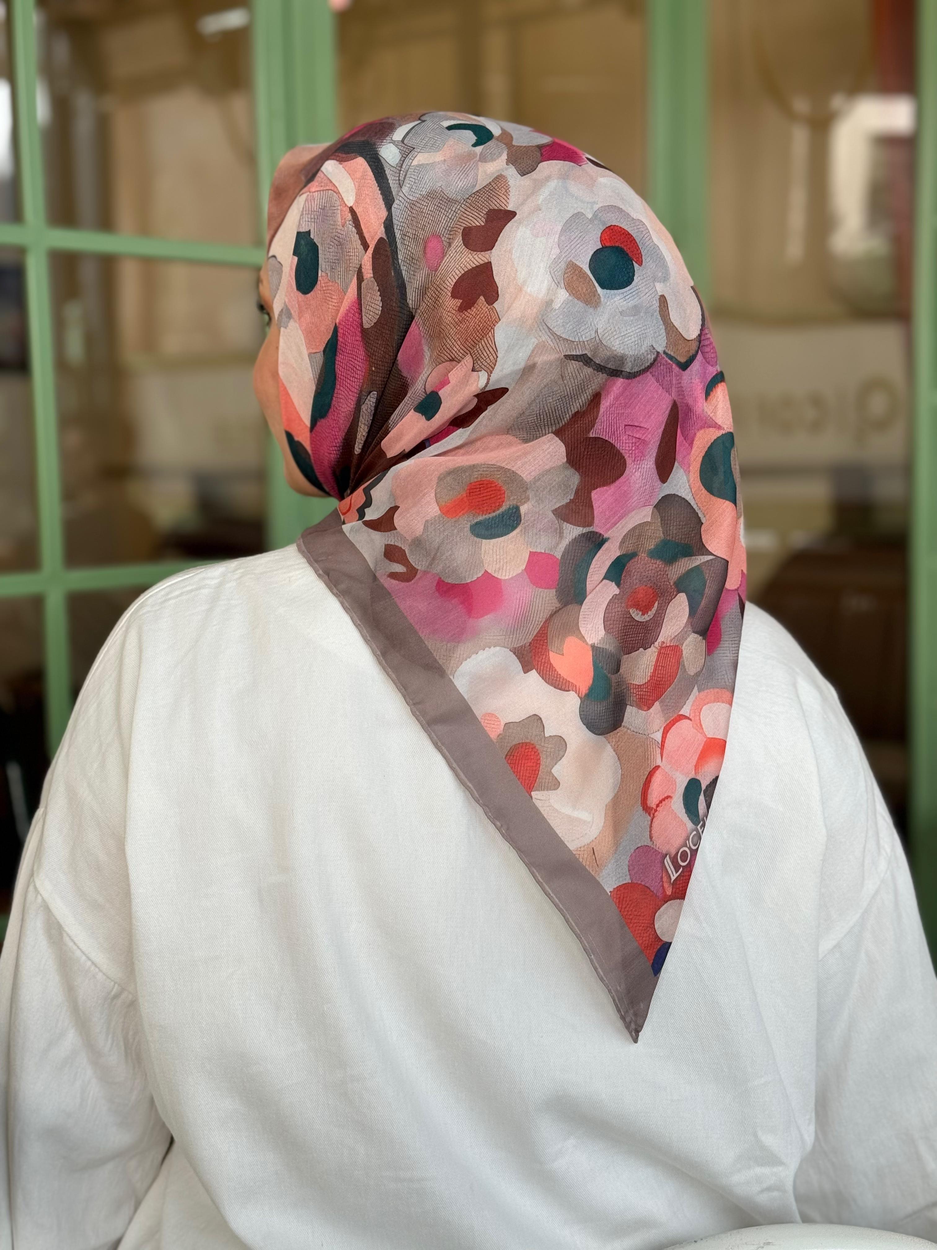 Locella Nilüfer Eşarp