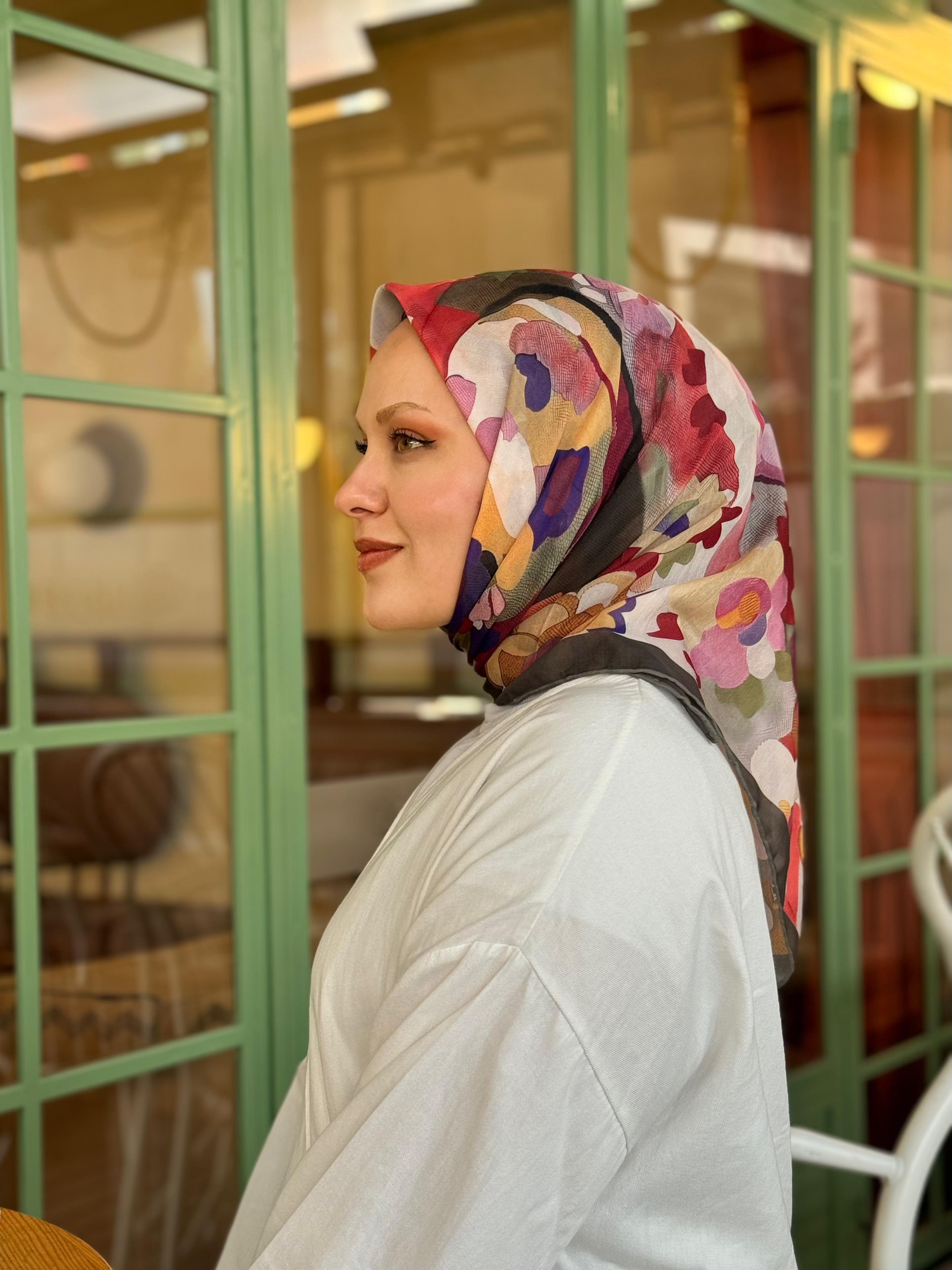 Locella Nilüfer Eşarp