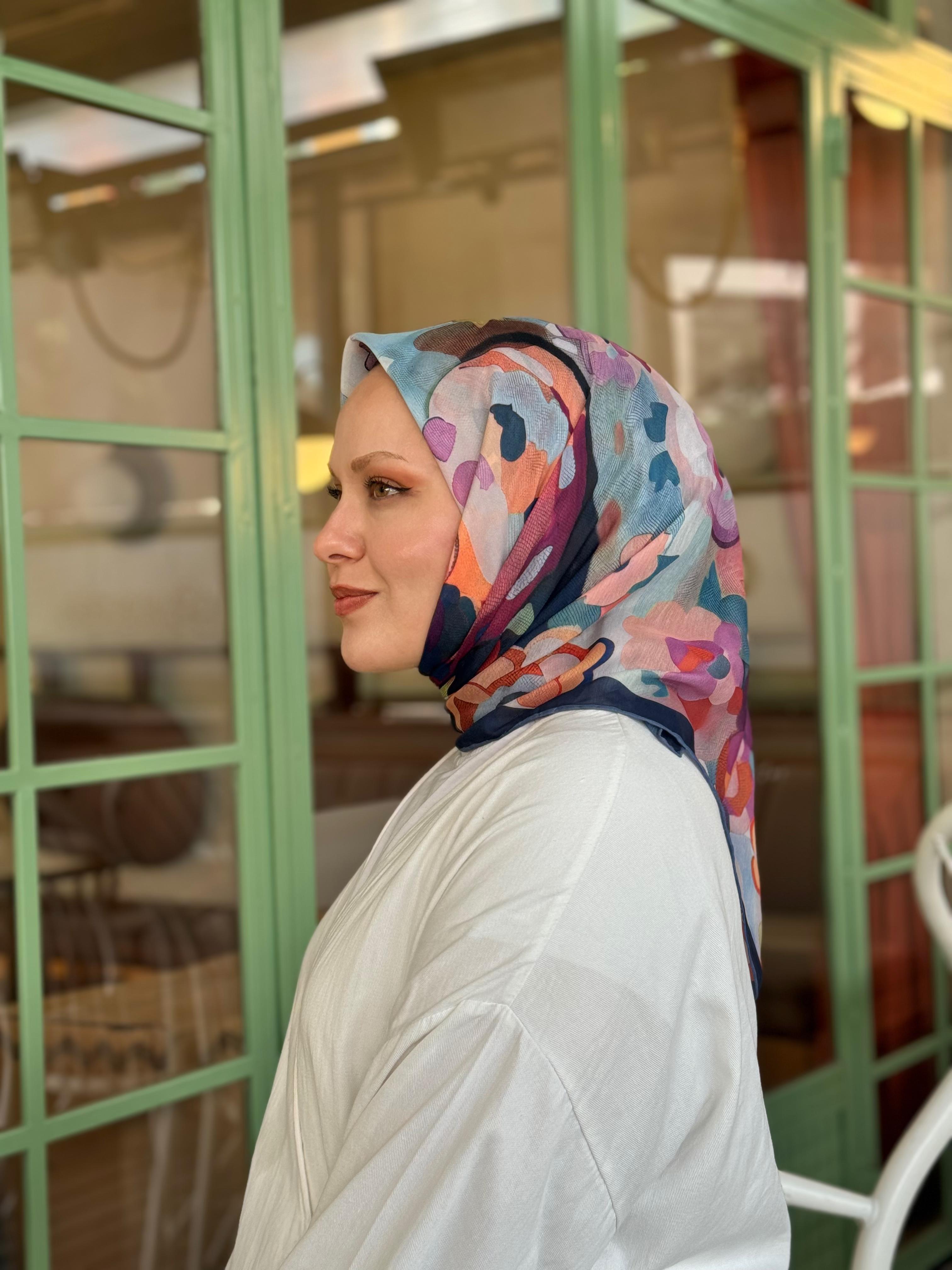 Locella Nilüfer Eşarp