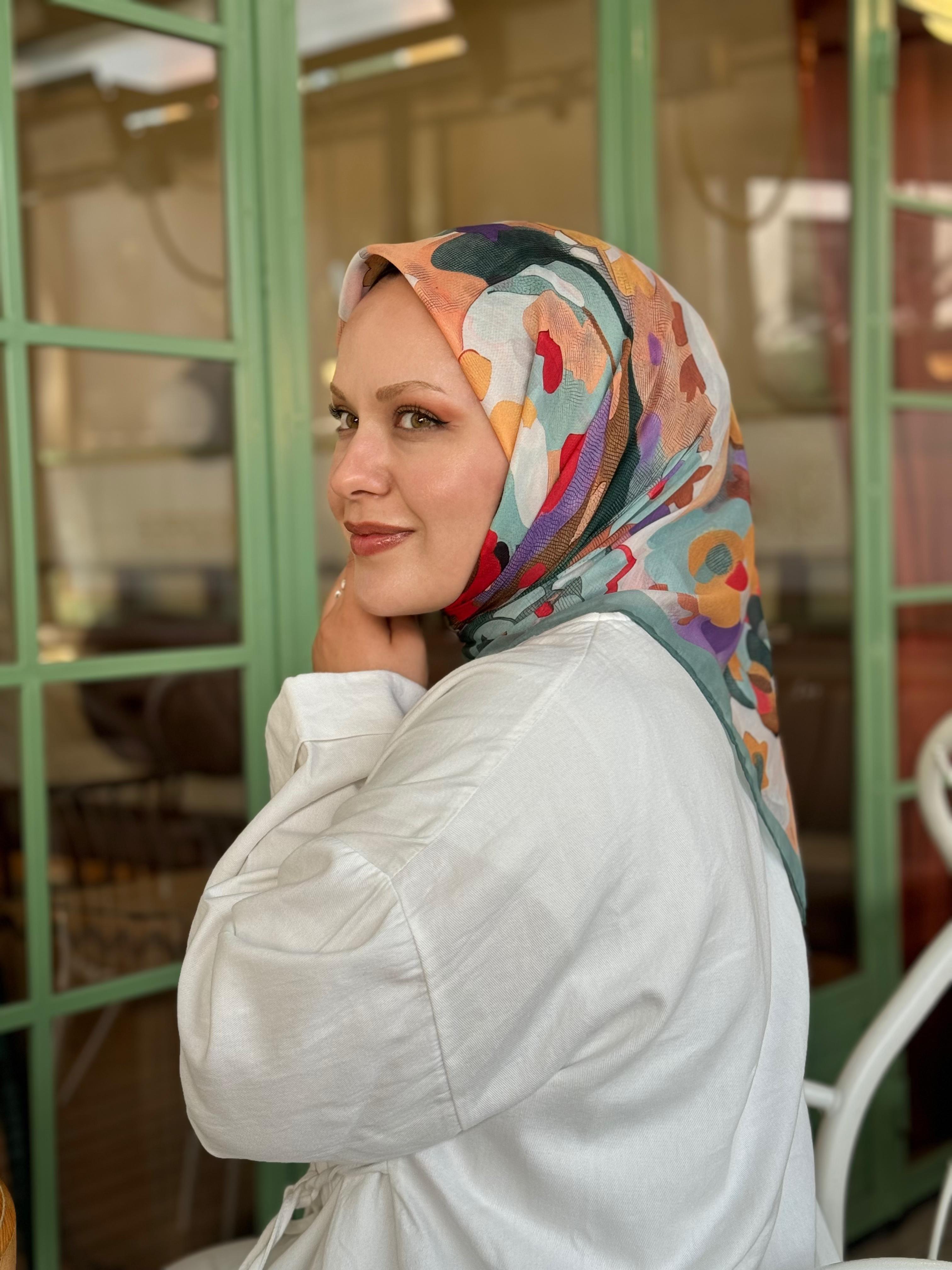 Locella Nilüfer Eşarp