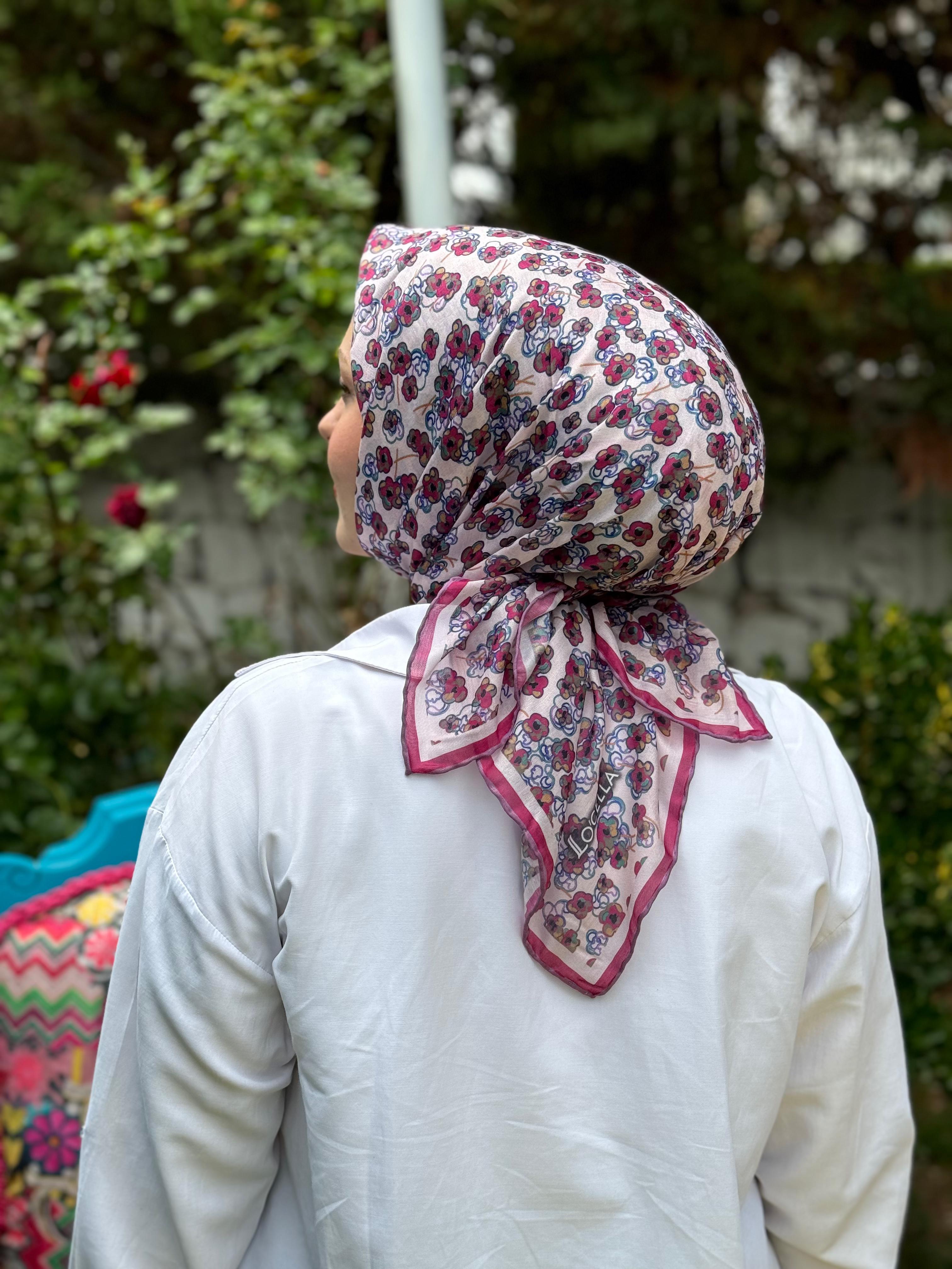 Locella Nilüfer Eşarp