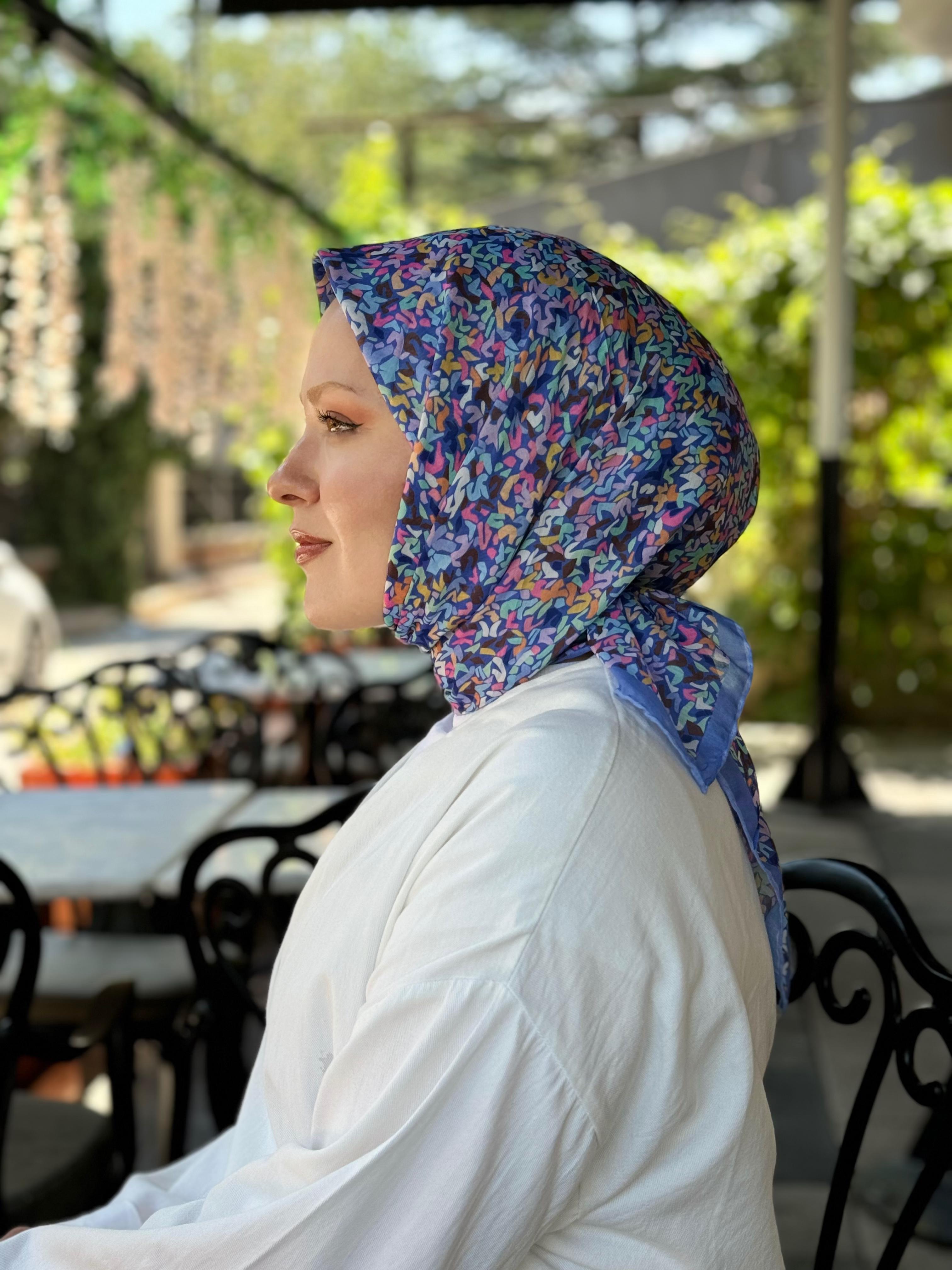 Locella Nilüfer Eşarp
