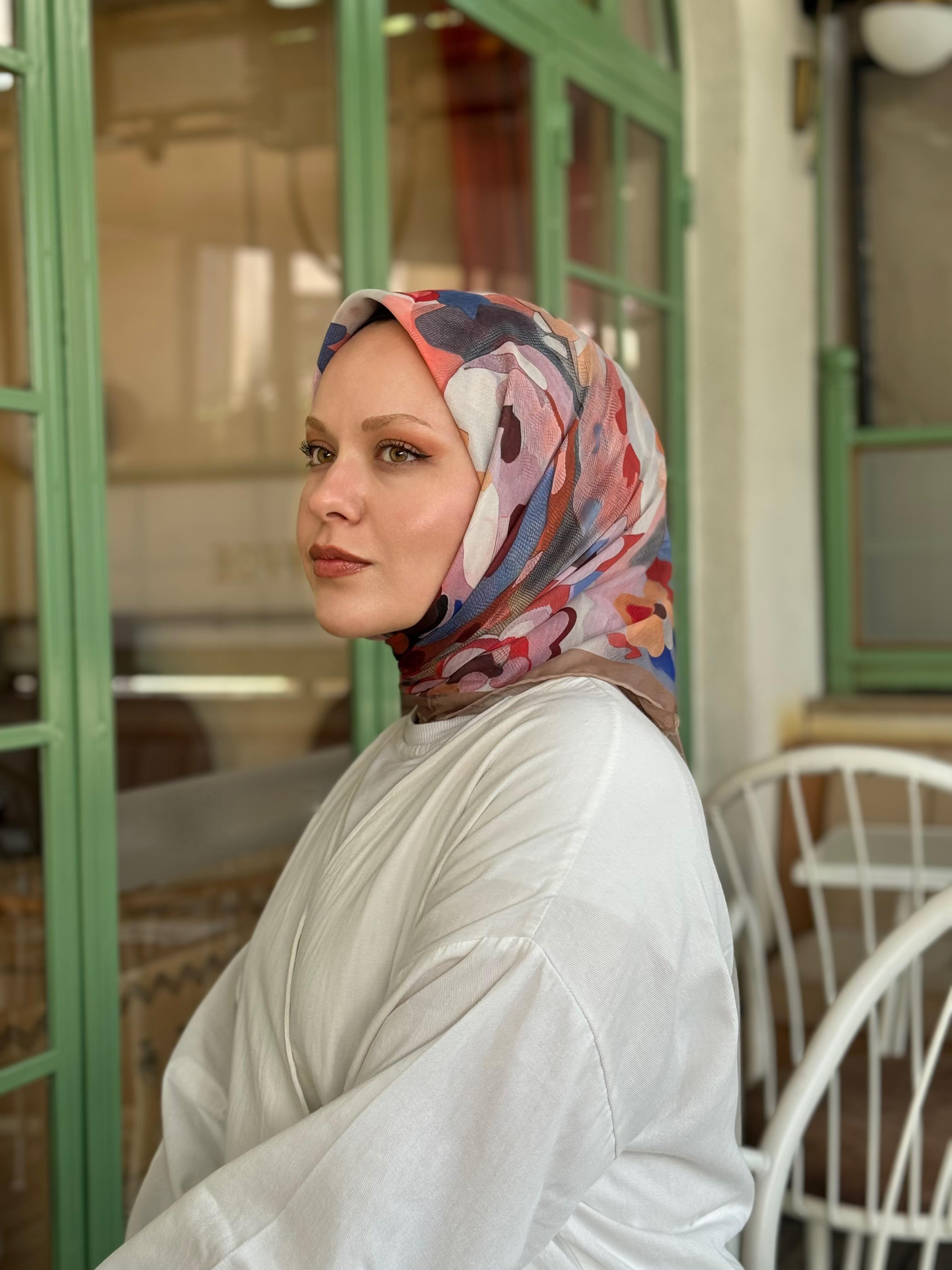 Locella Nilüfer Eşarp