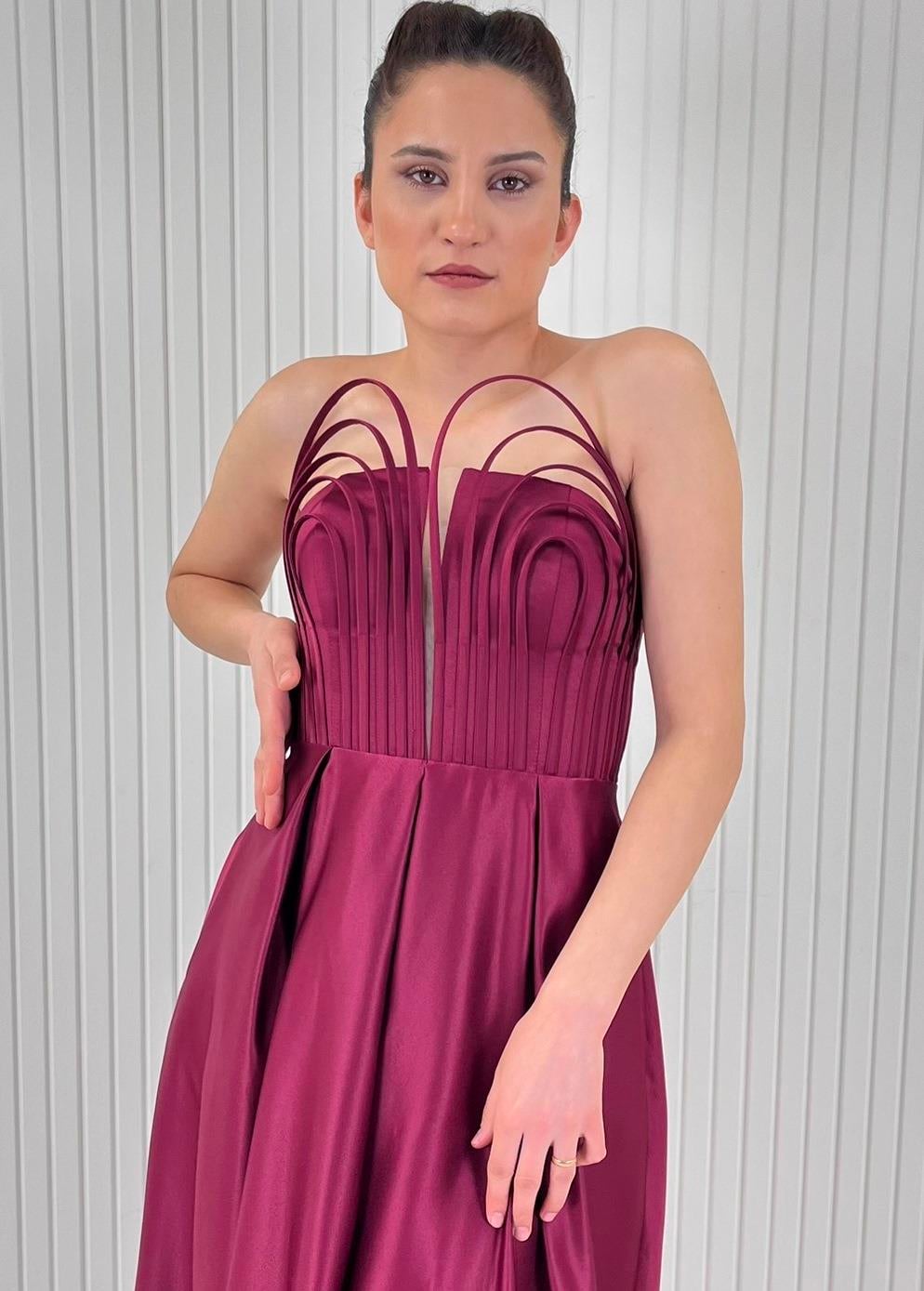 Bordo Straplez Eteği Kloş Uzun Saten Abiye Elbise 