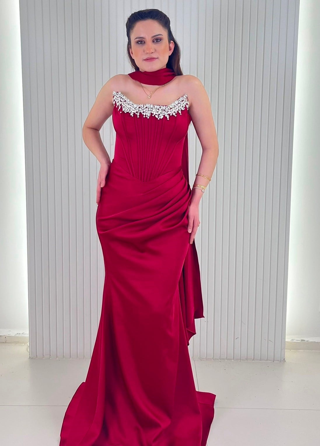 Bordo Straplez Taşlı Korseli Saten Balık Abiye