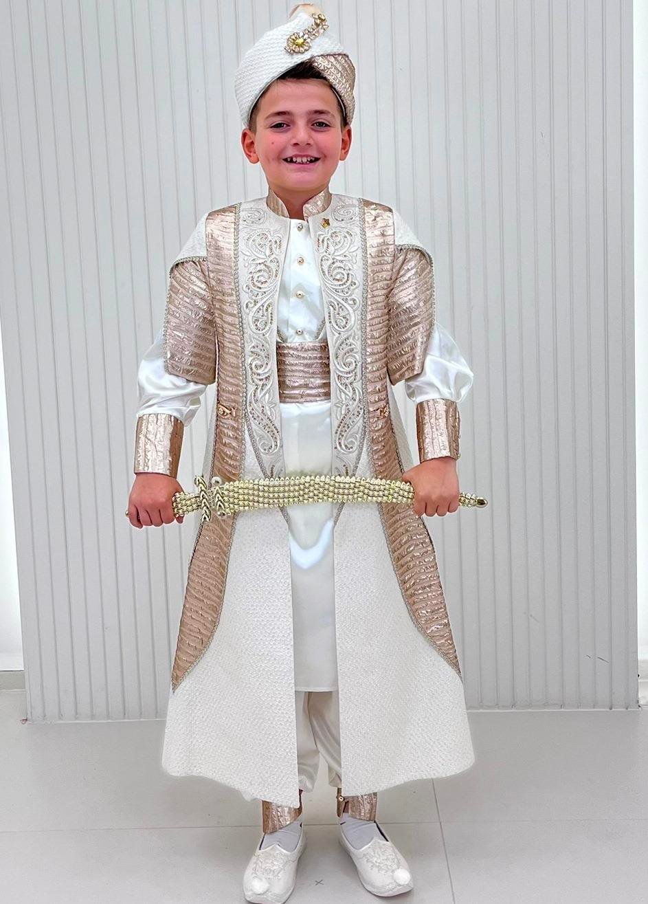 Brokar Kumaş Kombinli Nakışlı Kaftan Sünnet Kıyafeti