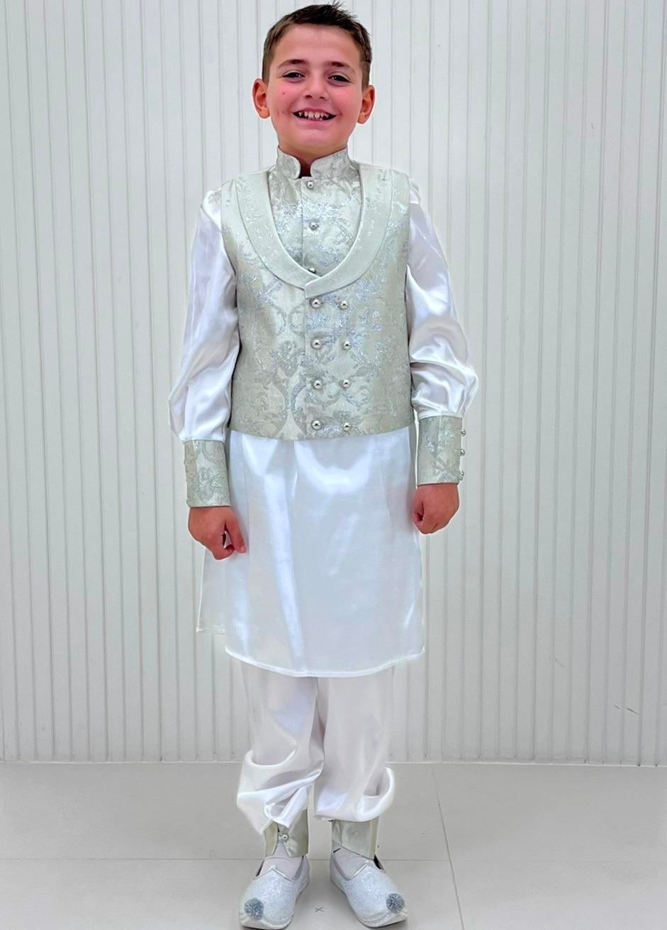 Brokar Kumaşlı Ceket Yakalı Gümüş Broşlu Kaftan Sünnet Kıyafeti