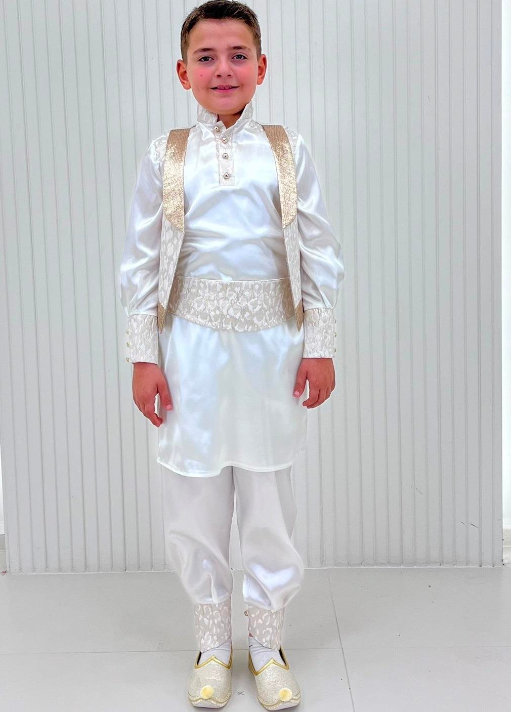 Gold Brokar Kumaşlı Broşlu Kaftan Sünnet Kıyafeti