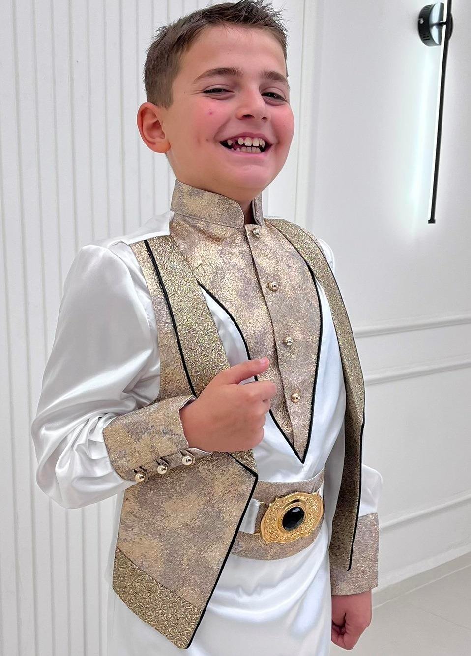 Gold Nakışlı Apoletleri Taşlı Kaftan Sünnet Kıyafeti