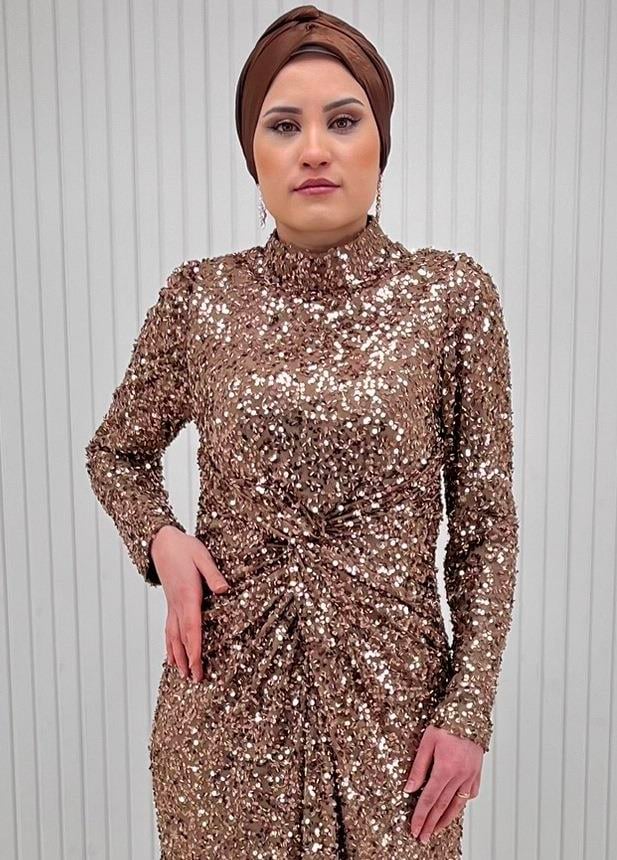 Kapuçino İncili Pullu Payet Kumaşlı Beli Büzgülü Tesettür Abiye Elbise