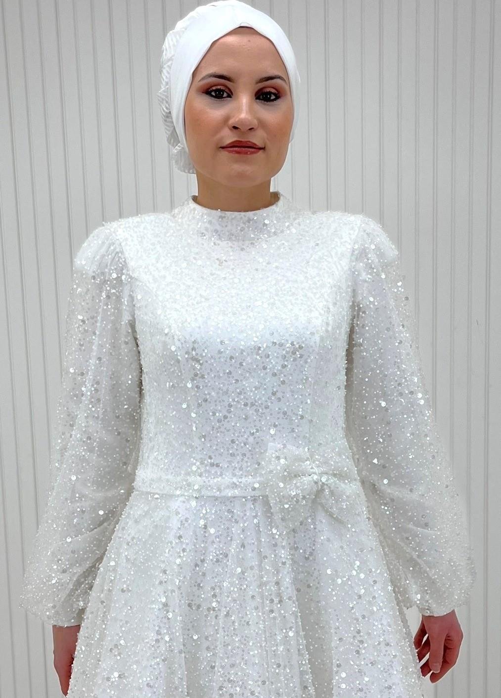 Krem Beli Kurdeleli Pul Boncuk İşlemeli Tesettür Abiye