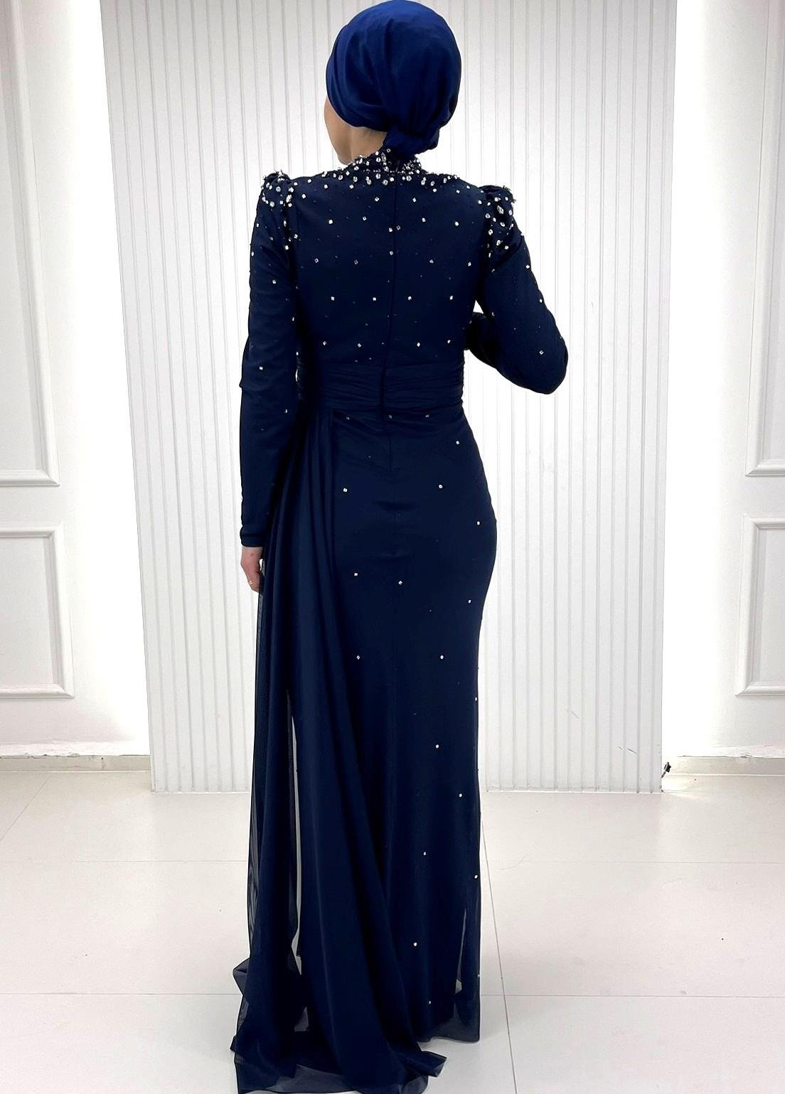 Lacivert Komple Drapeli Yandan Pelerinli Taş İşlemeli Tesettür Elbise