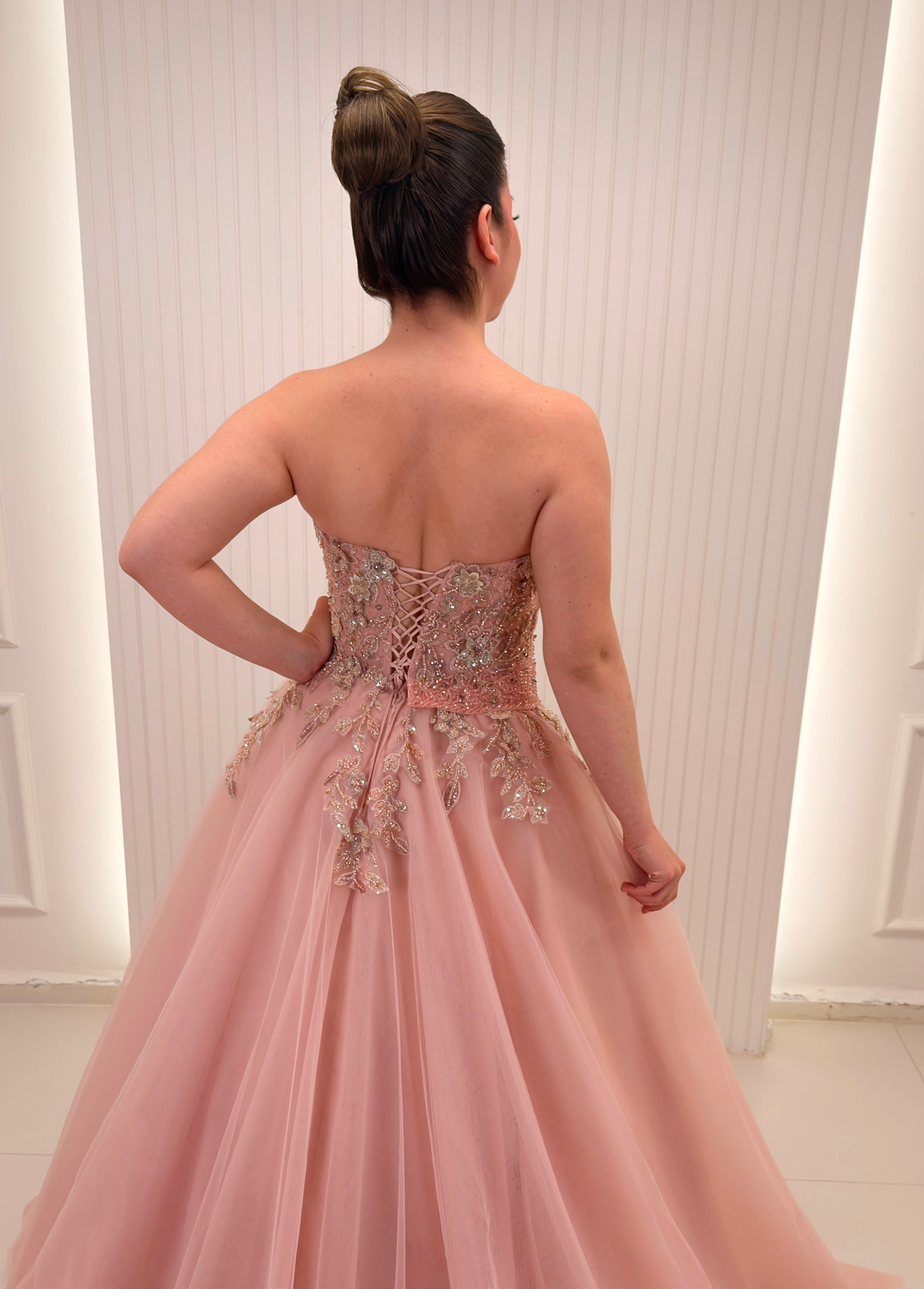 Pudra Straplez Asimetrik Kesim Çiçekli Helen Model Nişanlık