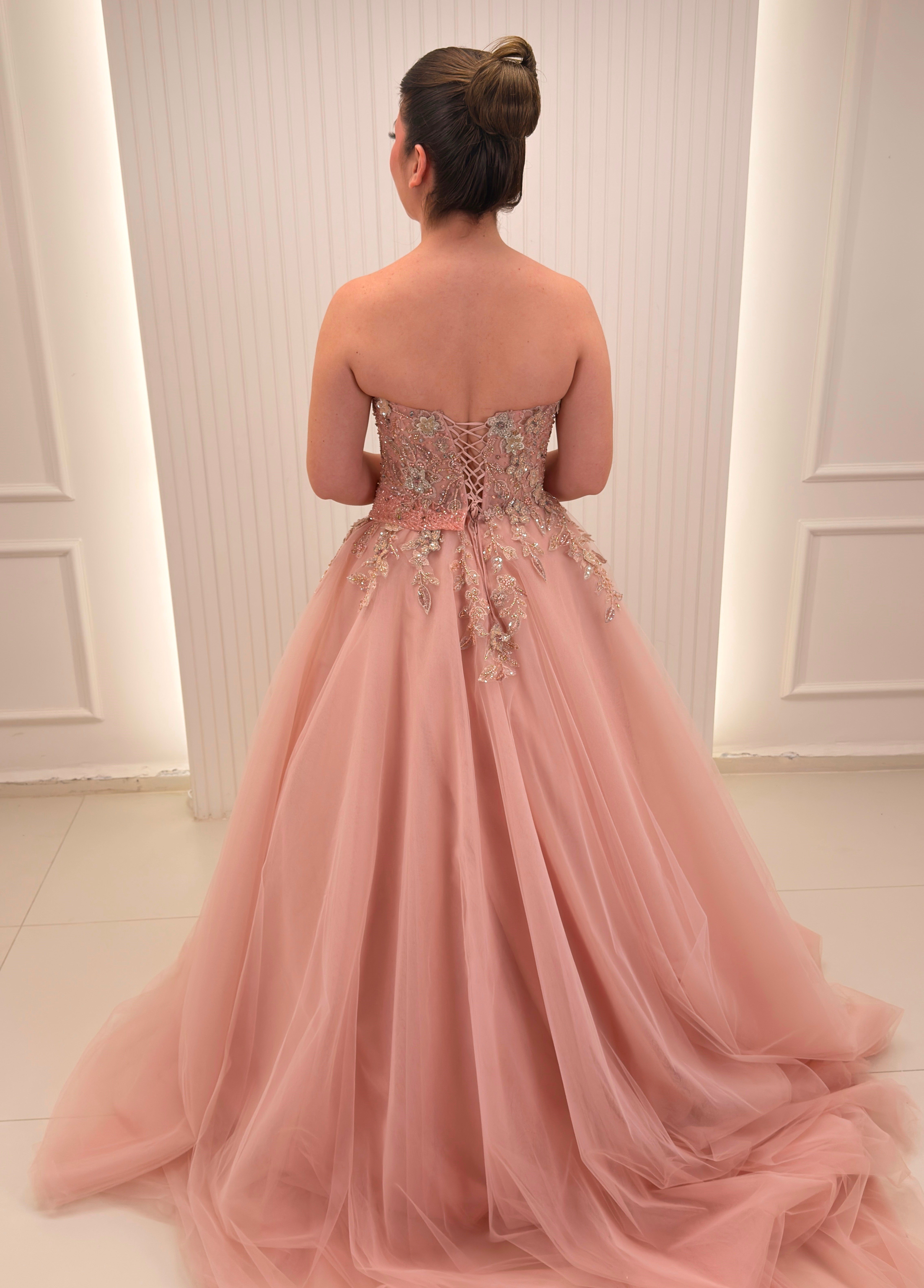 Pudra Straplez Asimetrik Kesim Çiçekli Helen Model Nişanlık