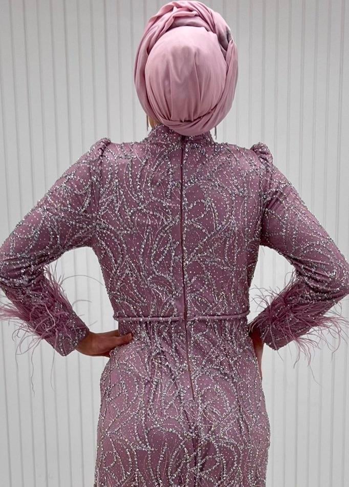Pudra Zincir Desen Dantelli Kolları Otrişli Tesettür Abiye Elbise