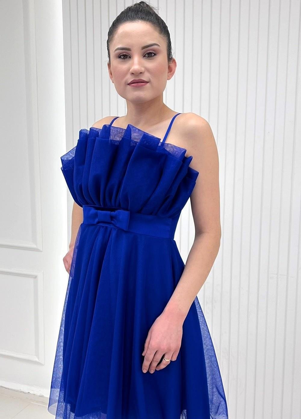Saks Mavi Göğsü Büzgülü Drapeli Beli Fiyonklu Kısa Elbise