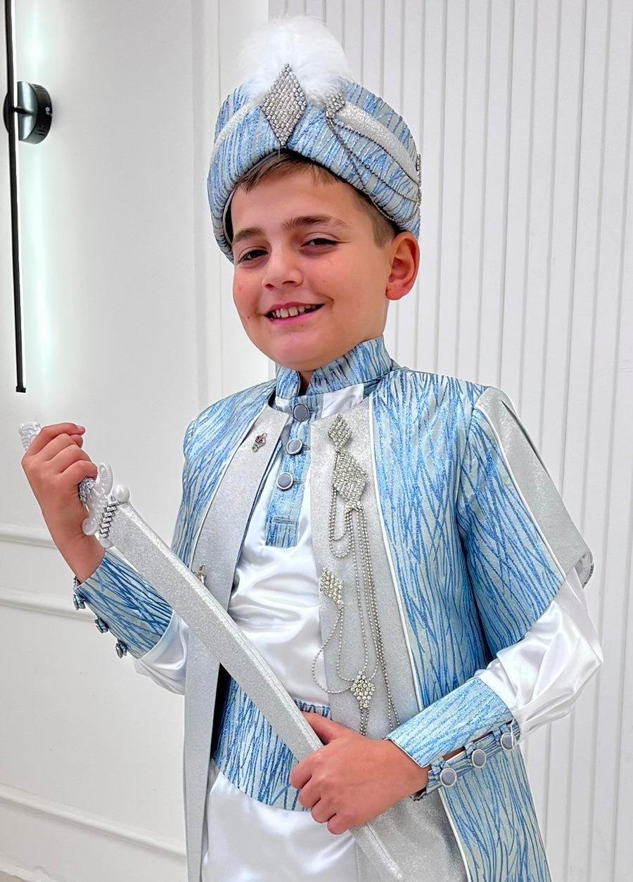Turkuaz Tuğra Broşlu Desenli Kumaş Kaftan Sünnet Kıyafeti