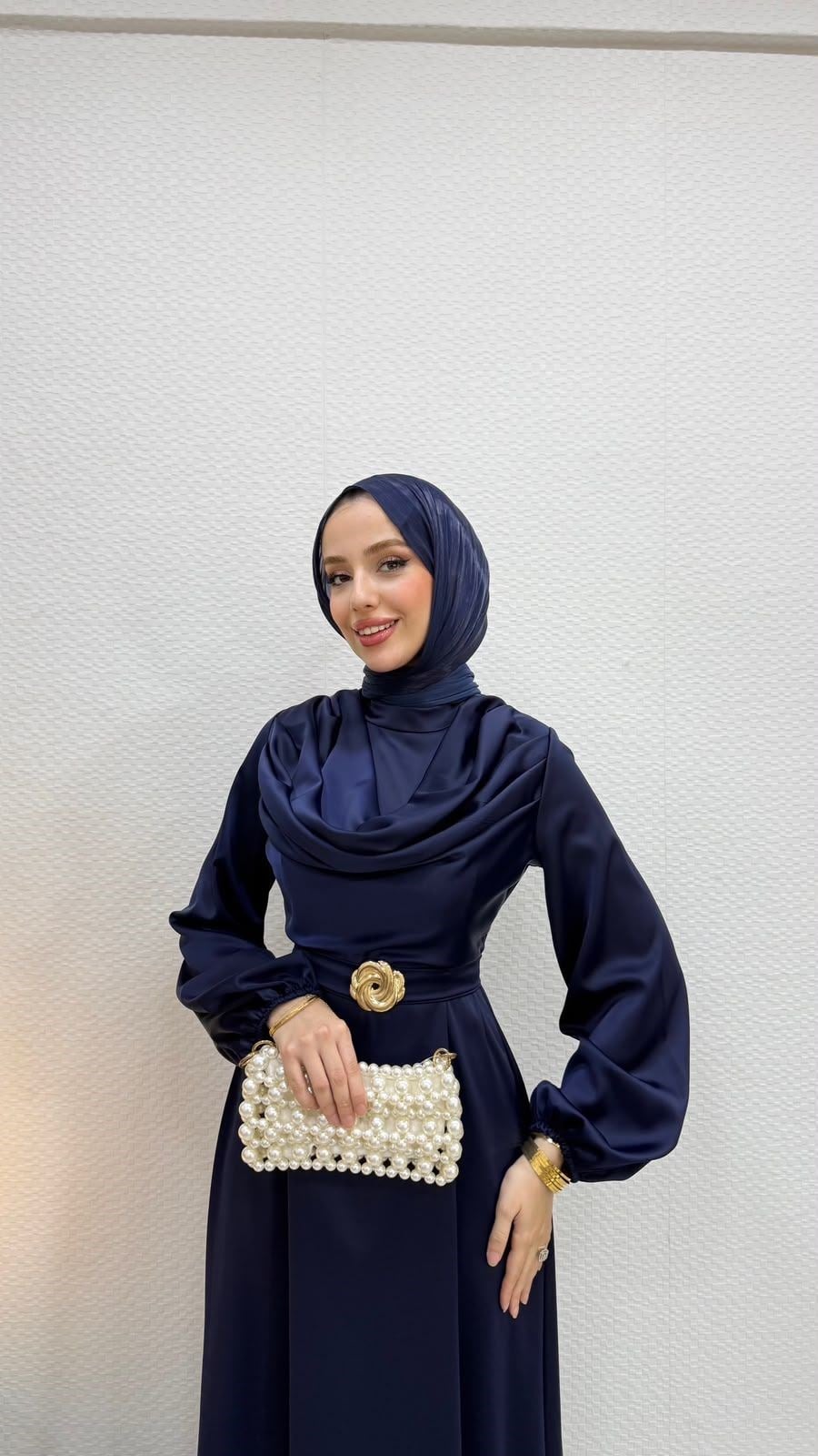 Feyza Abiye Lacivert 