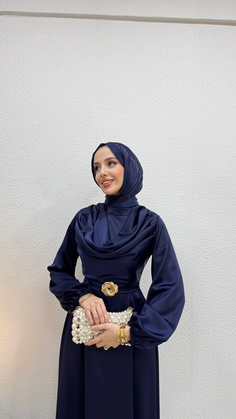 Feyza Abiye Lacivert 