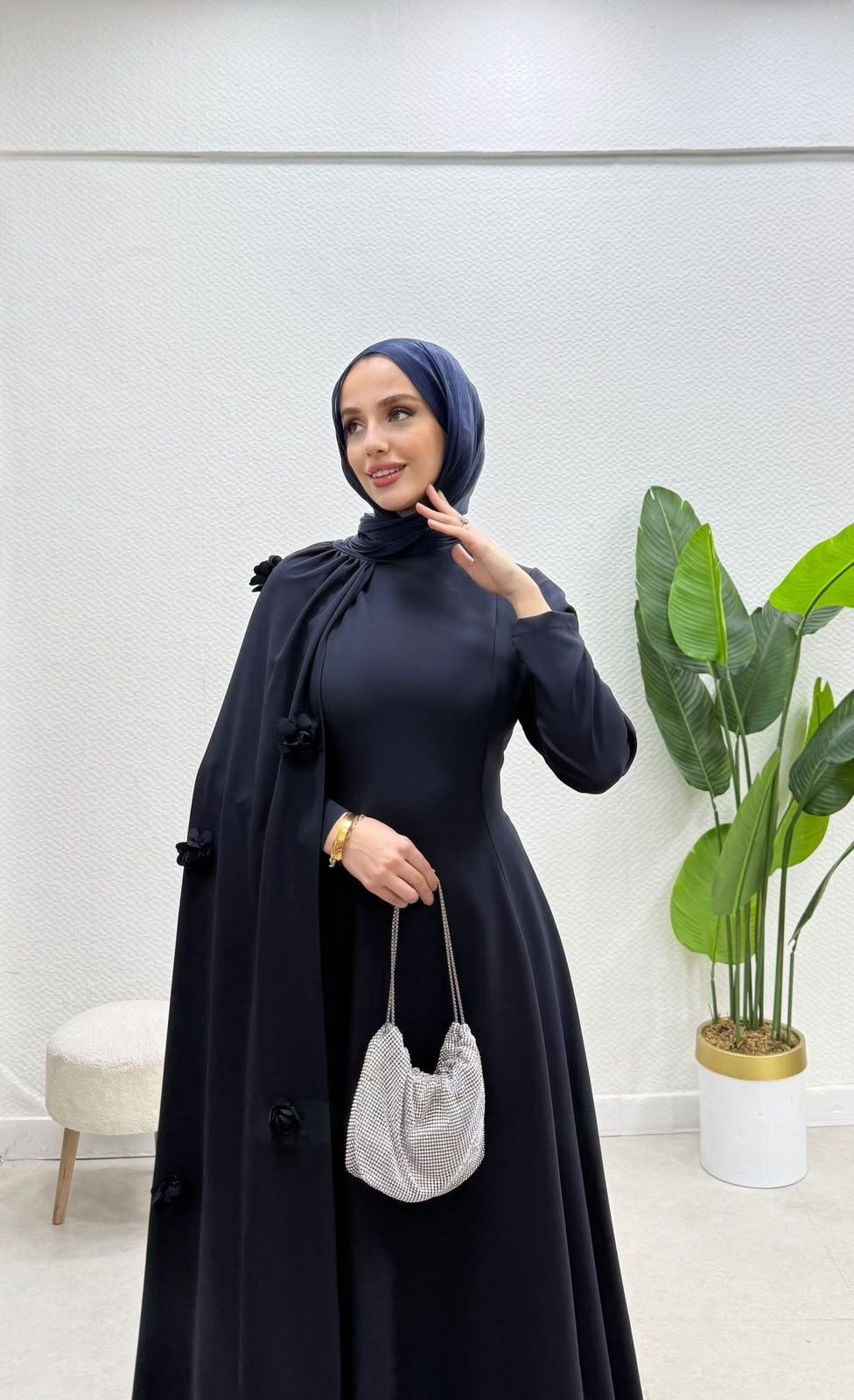 Gül Elbise Kuyruklu Lacivert 