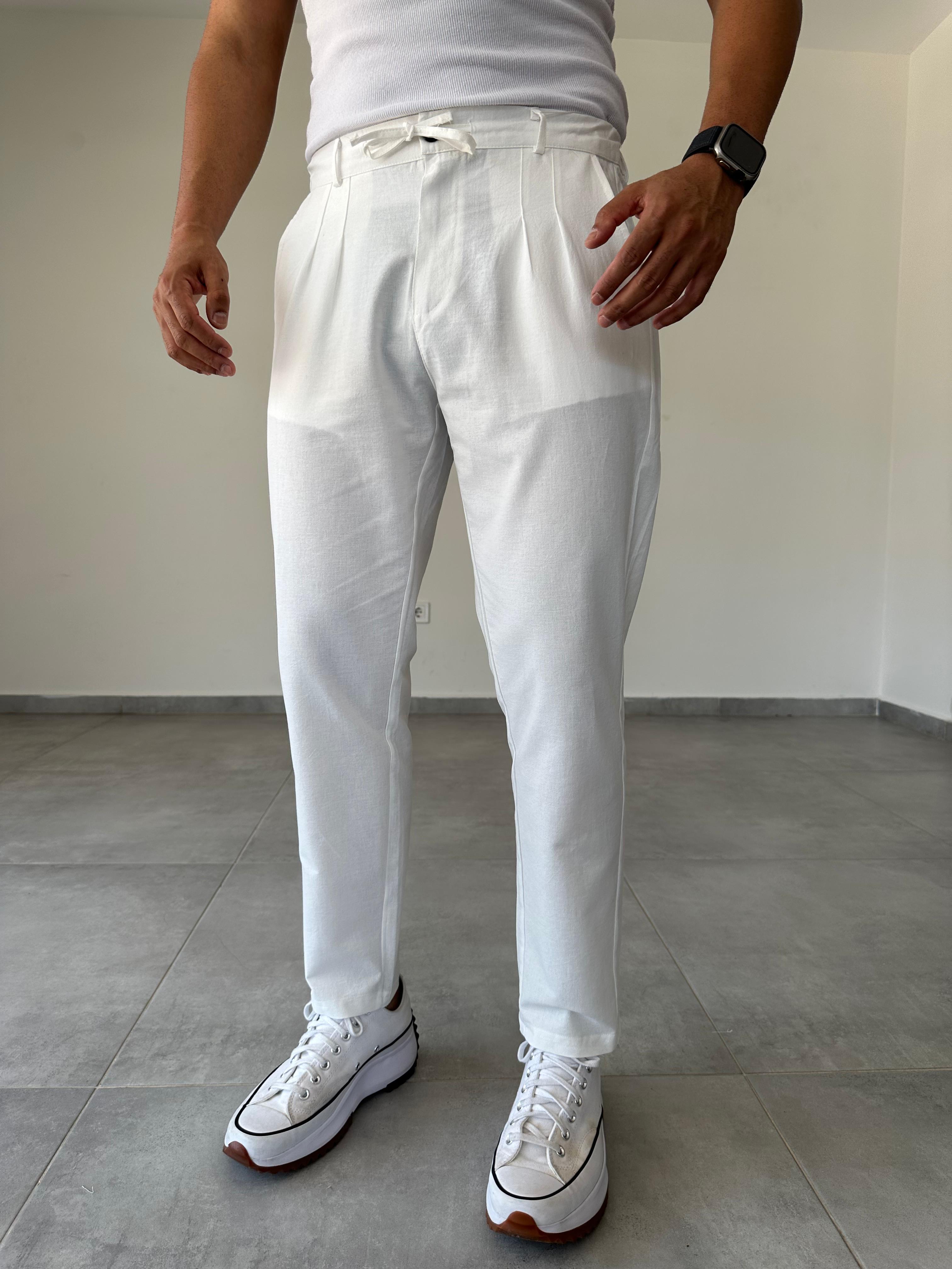Beyaz Renk Ön Kısmı Pile Detaylı Boyfriend Kesim Keten Pantolon