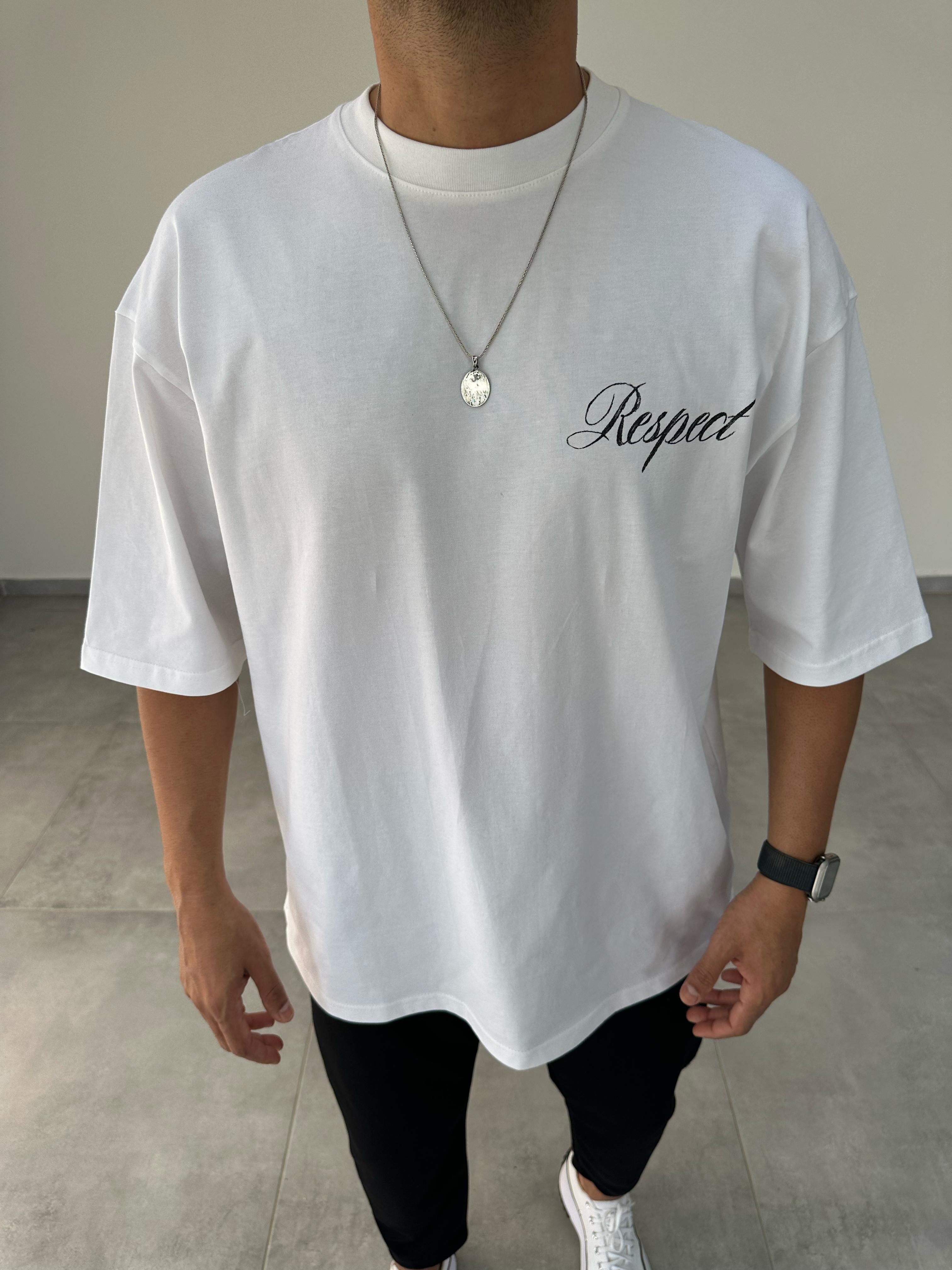 Beyaz Renk Respective Baskılı Oversize T-Shirt