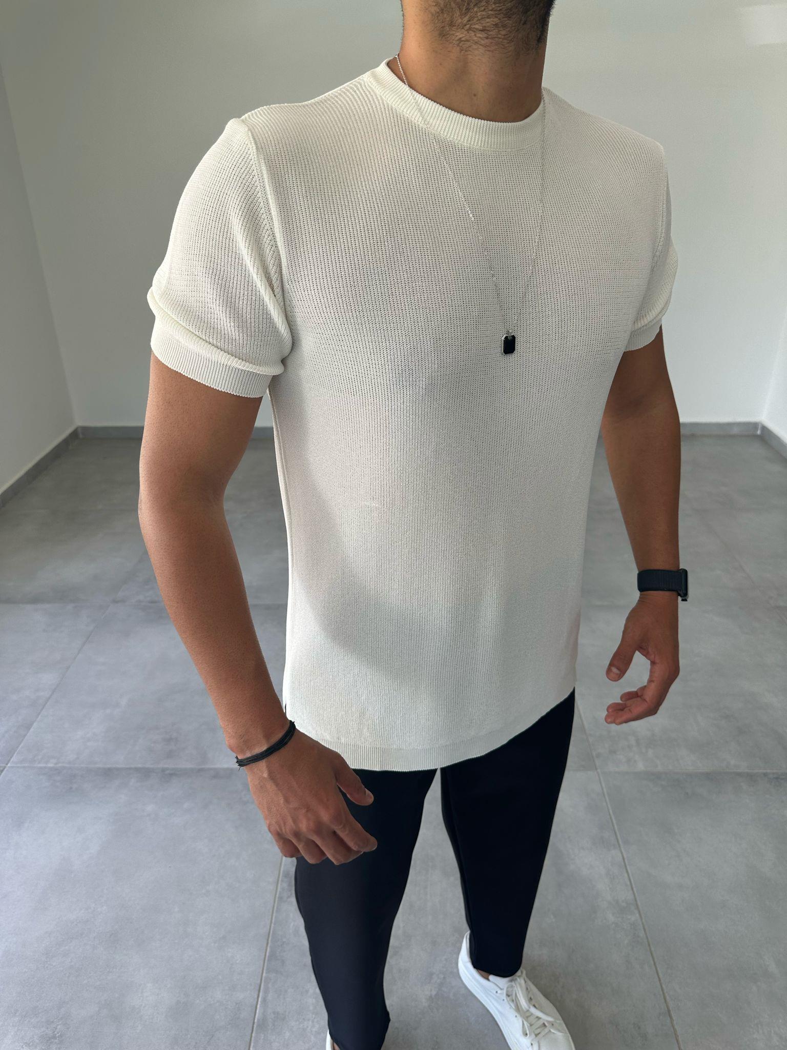 Ekru Rengi Bisiklet Yaka Örme T-Shirt