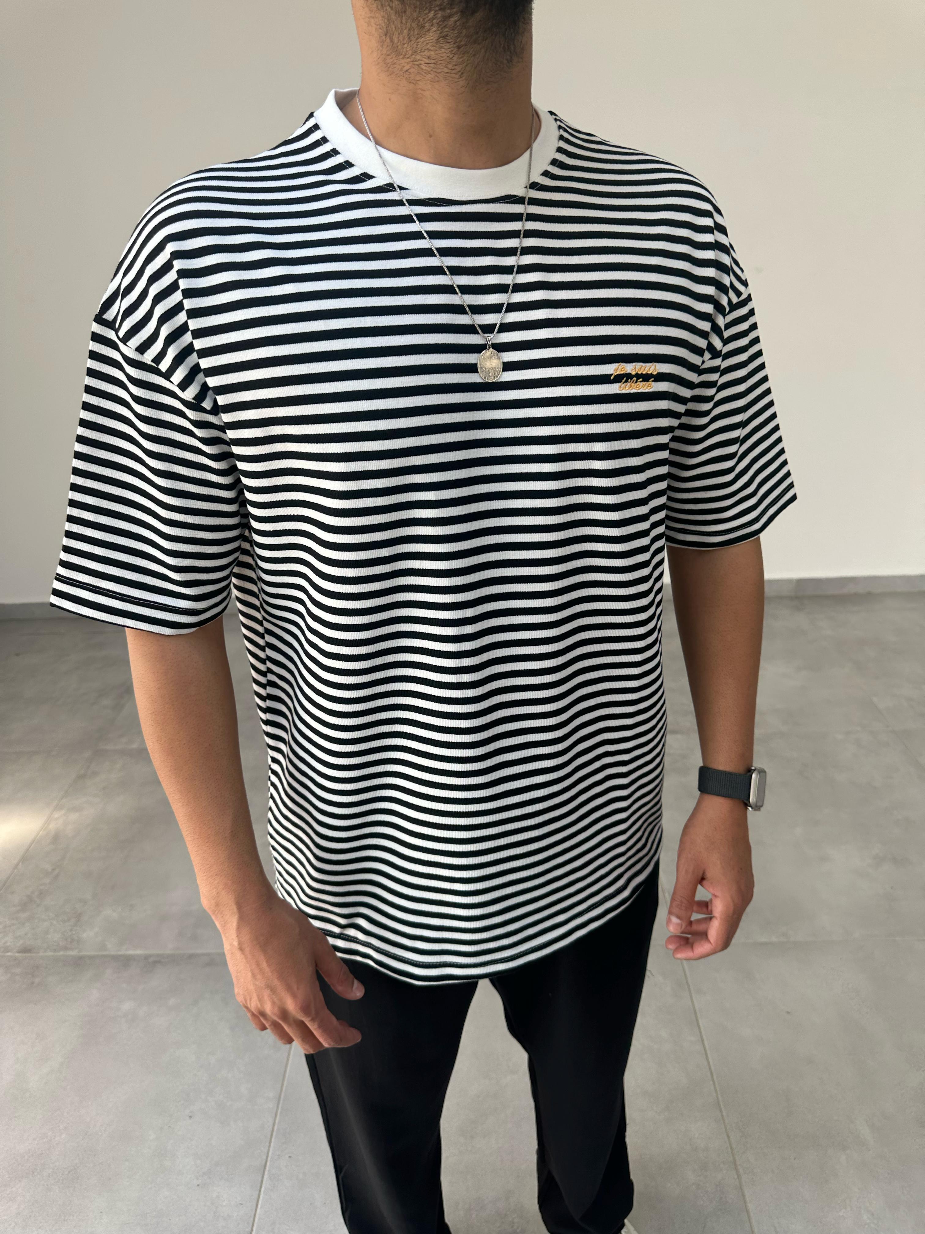 Siyah Beyaz Çizgili Je Suis Libere Nakış Detaylı T-Shirt