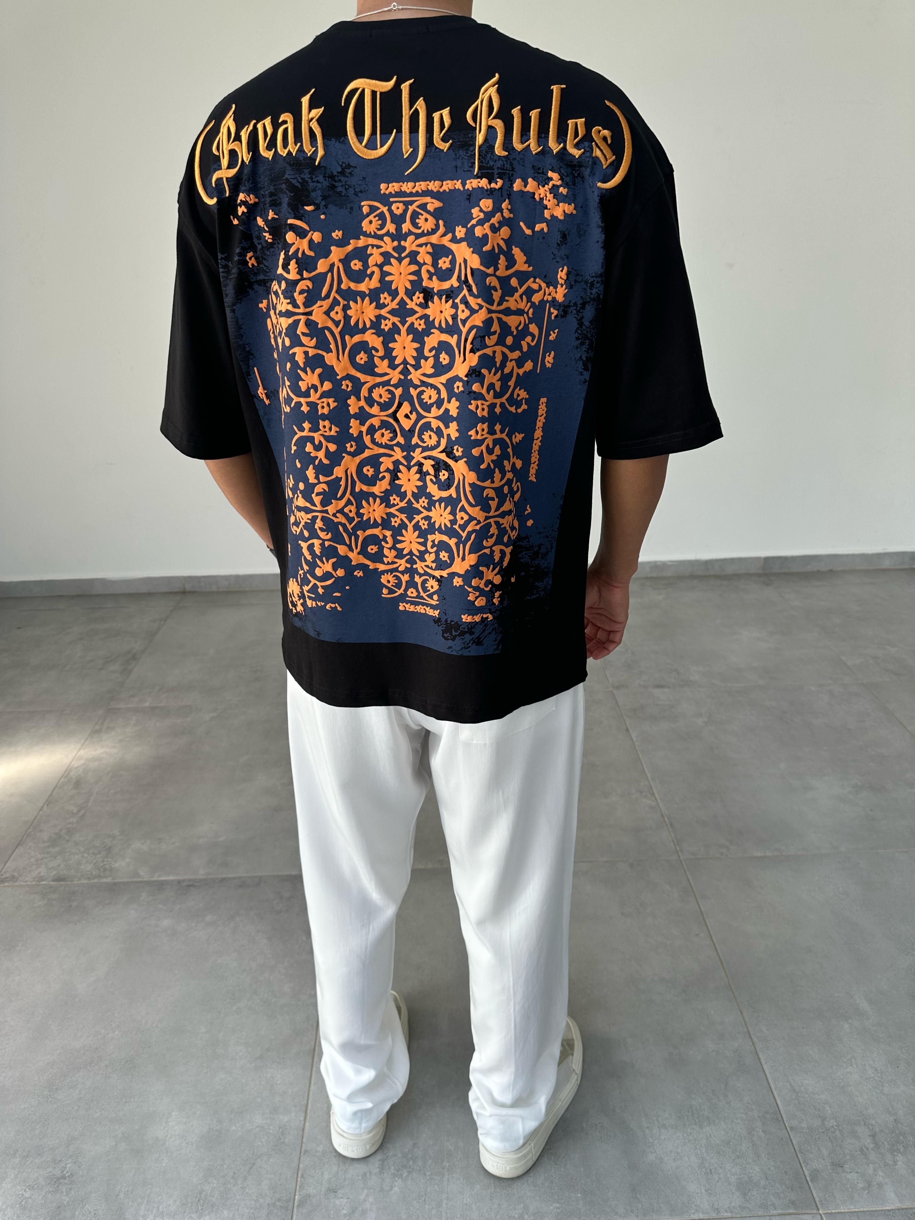 Siyah Renk Break The Rules Nakış Ve Pantch Detaylı Oversize T-Shirt