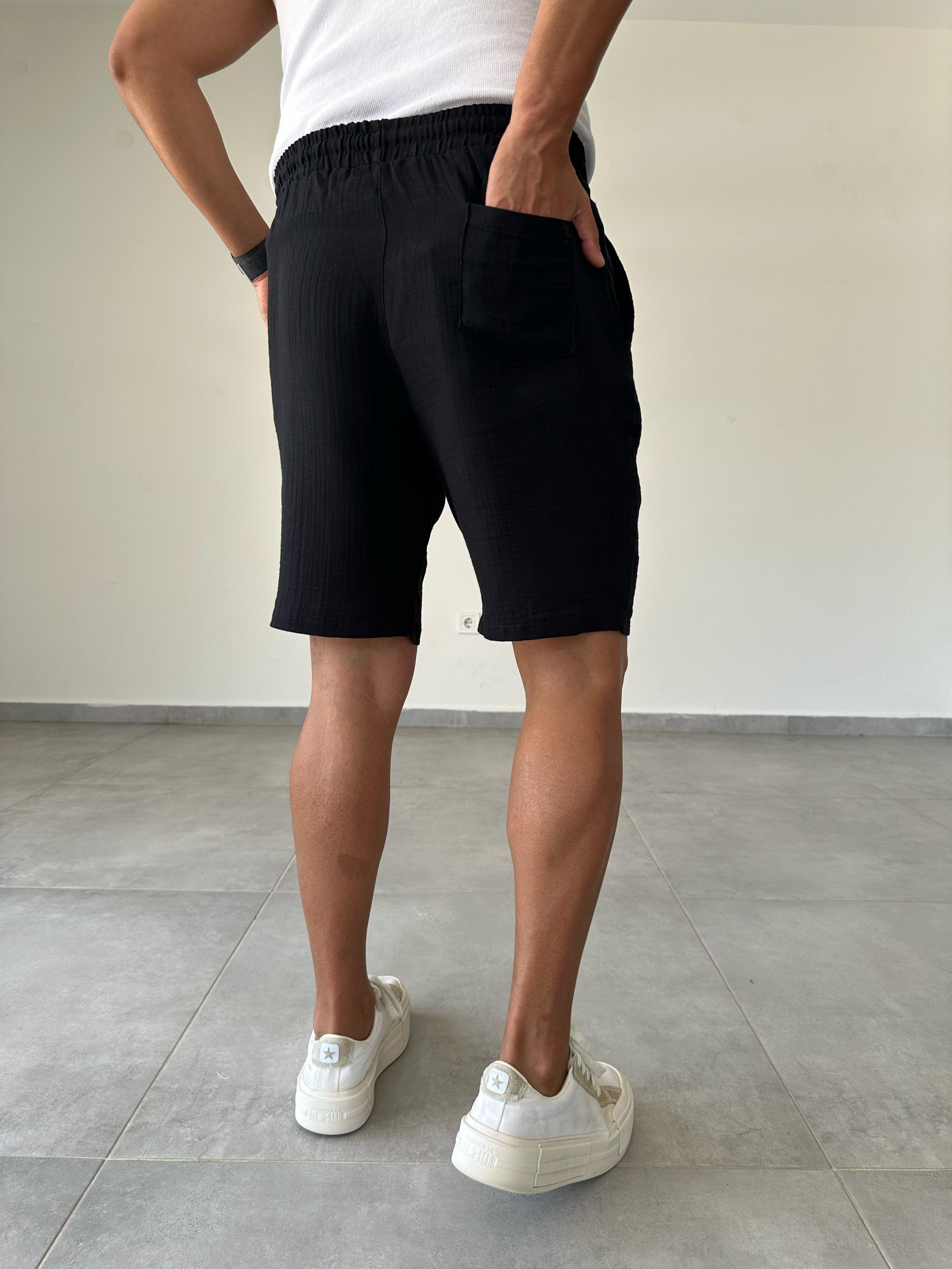 Siyah Renk Müslin Kumaş Relax Fit Basic Şort