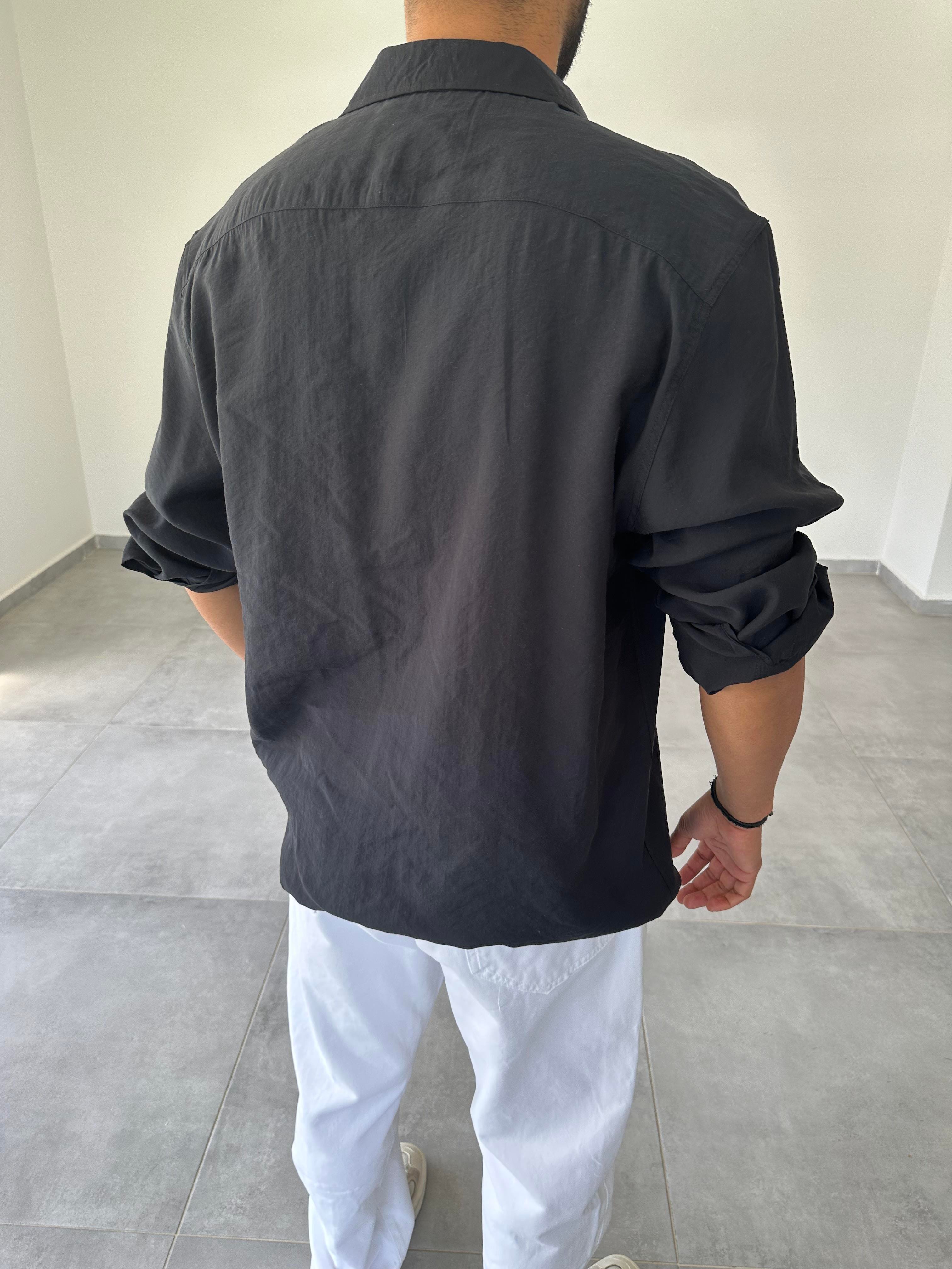 Siyah Renk Tensel Kumaş Oversize Kesim Gömlek