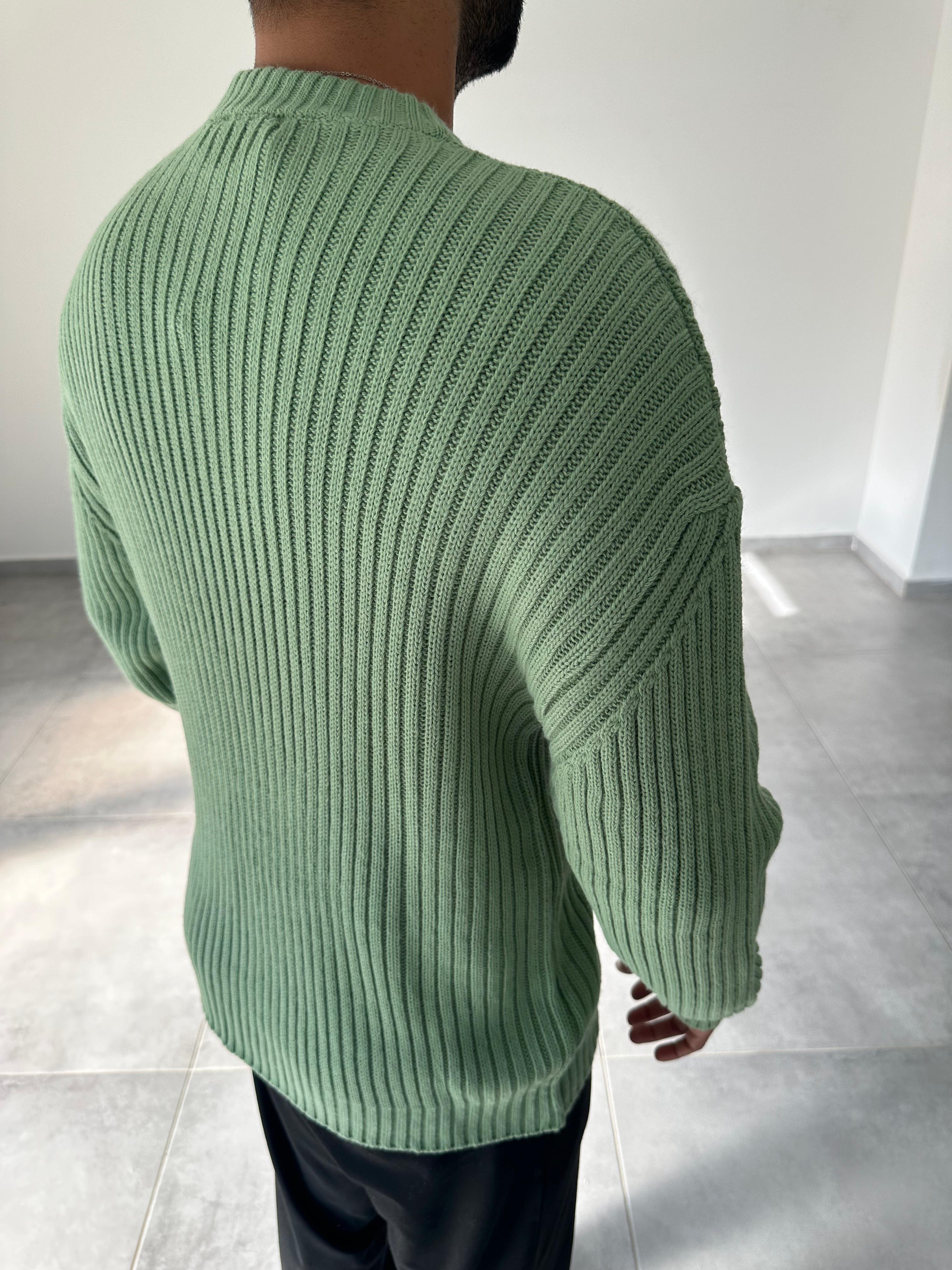 Yeşi Renk Bisiklet Yaka Oversize Örme Kazak