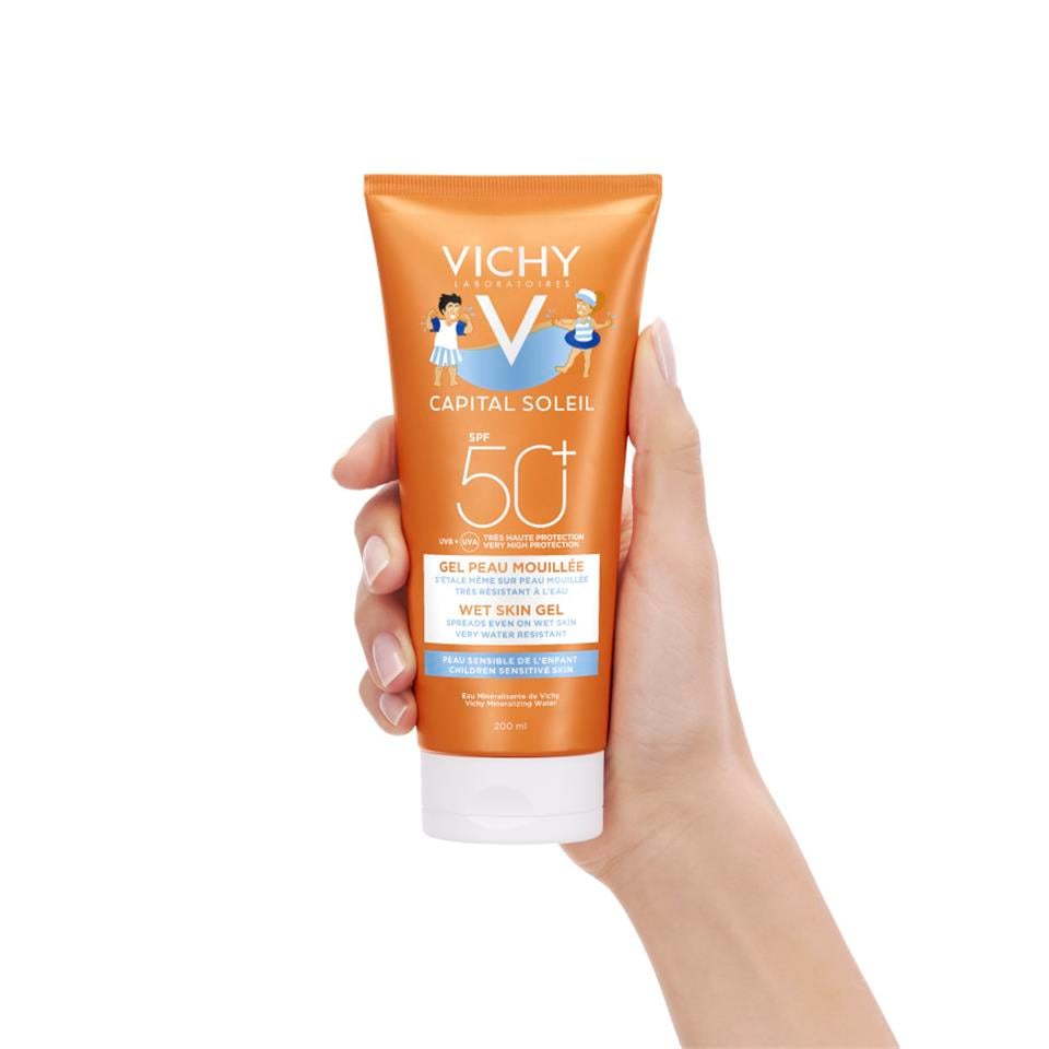 Vichy Capital Soleil SPF50+ Çocuklar için Yüz ve Vücut Sütü 200 ml